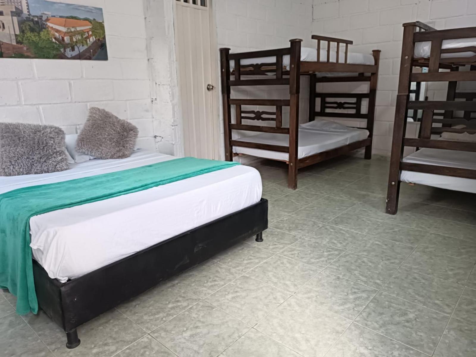 Mixed Dormitory Room photo 1