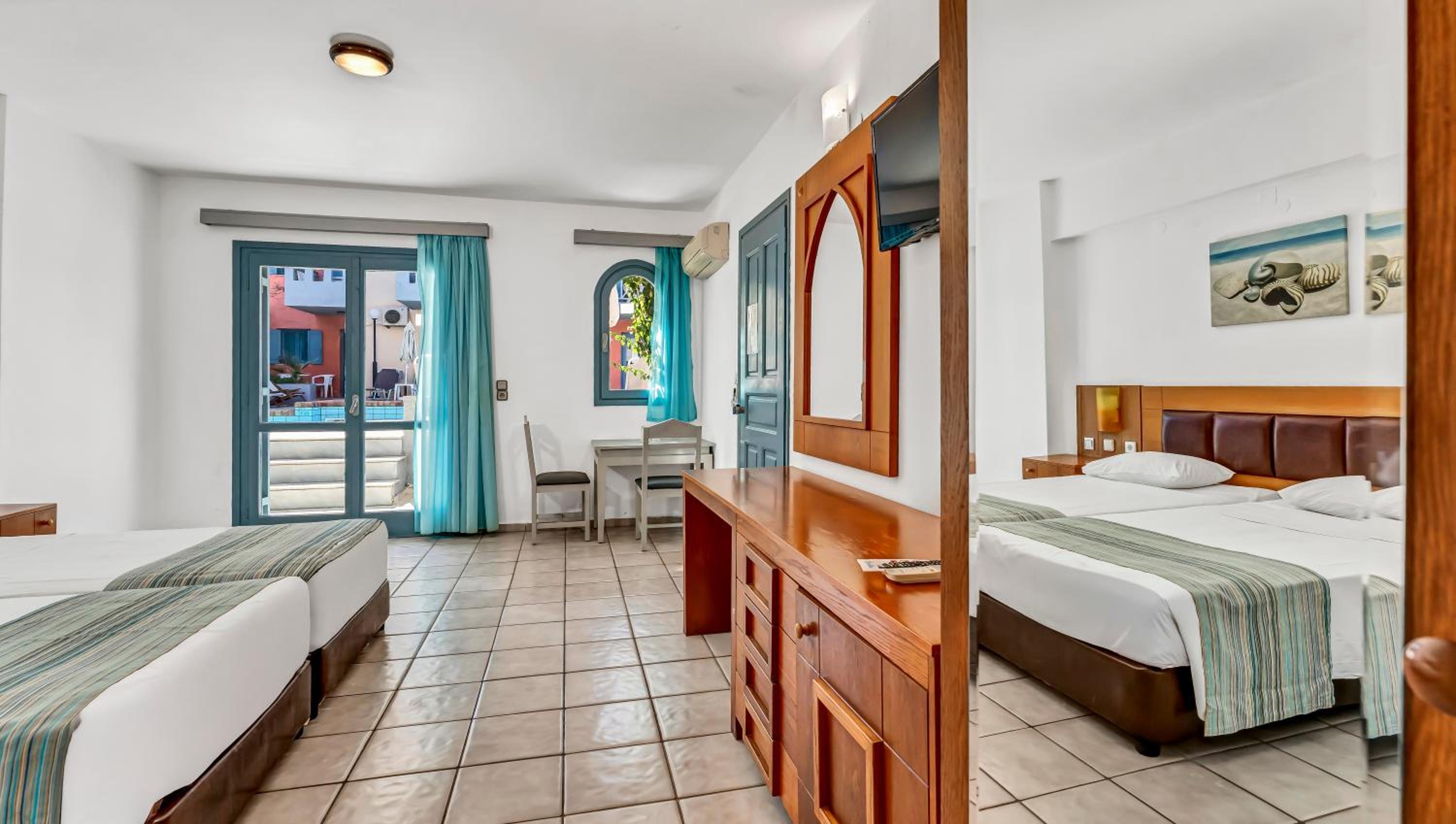 Double Room Pool View