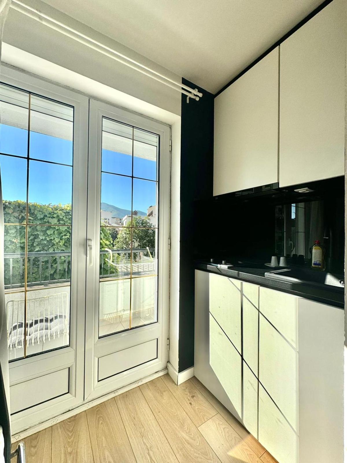 Studio Apartment - Photo 7