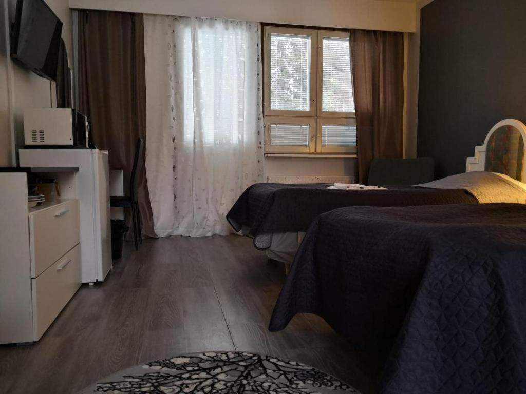 Twin Room - Photo 1