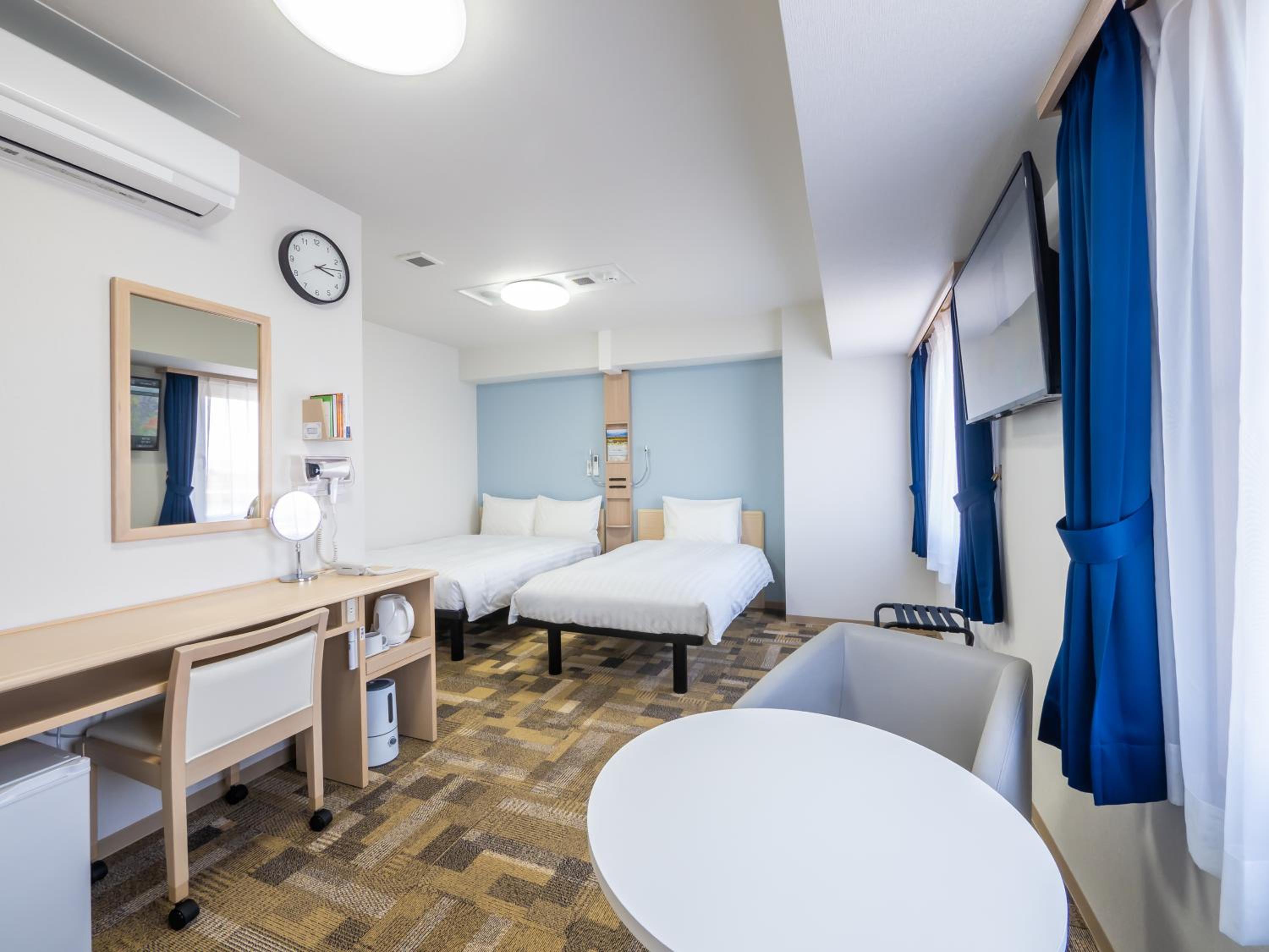 Deluxe Twin Room - Smoking - Photo 1