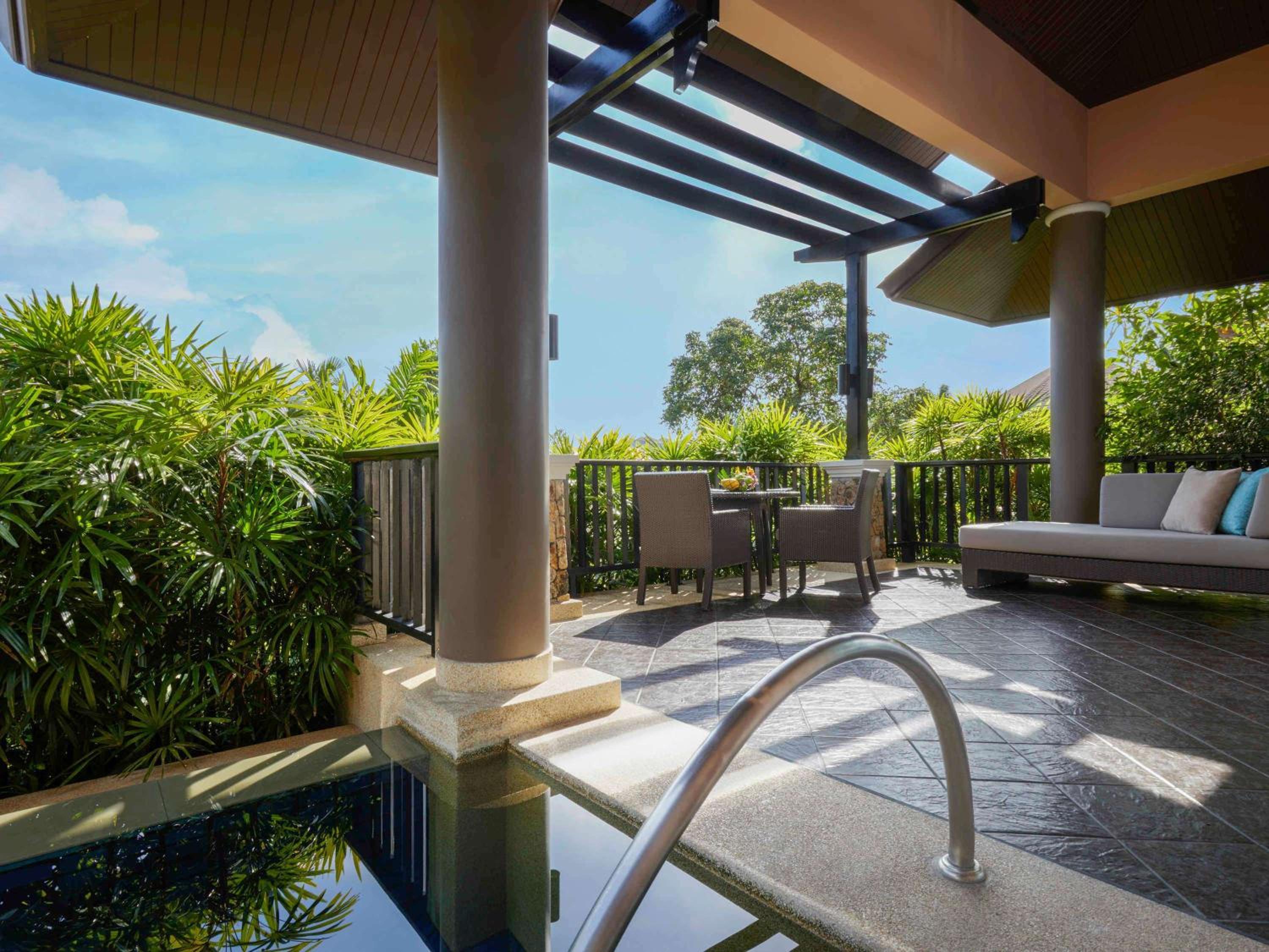 Pool Villa Garden View, 1 King Bed, a Tropical Oasis to Recharge - Photo 6