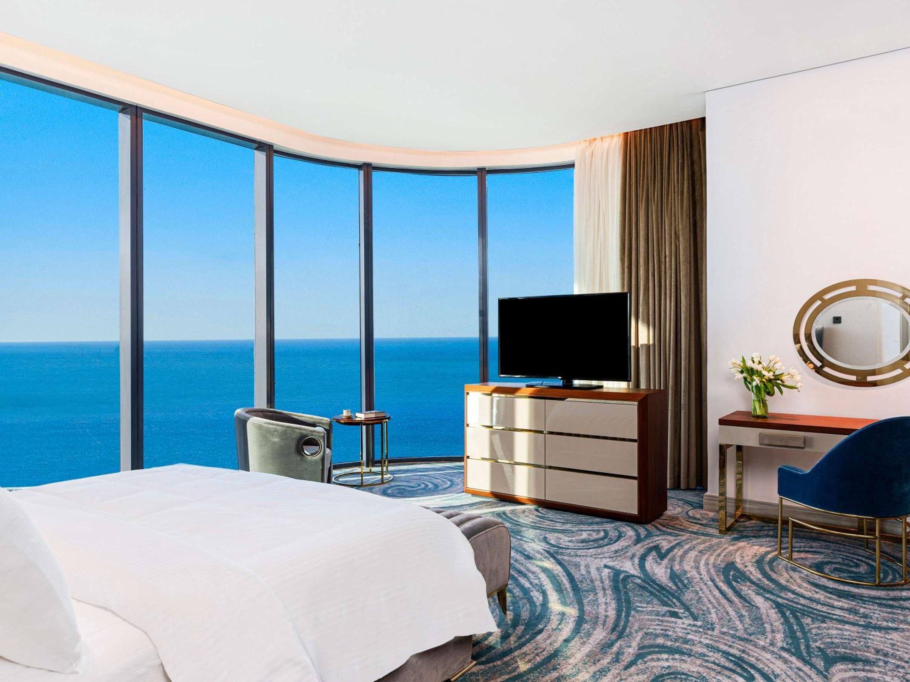 Premium Suite Panoramic View - Photo 6