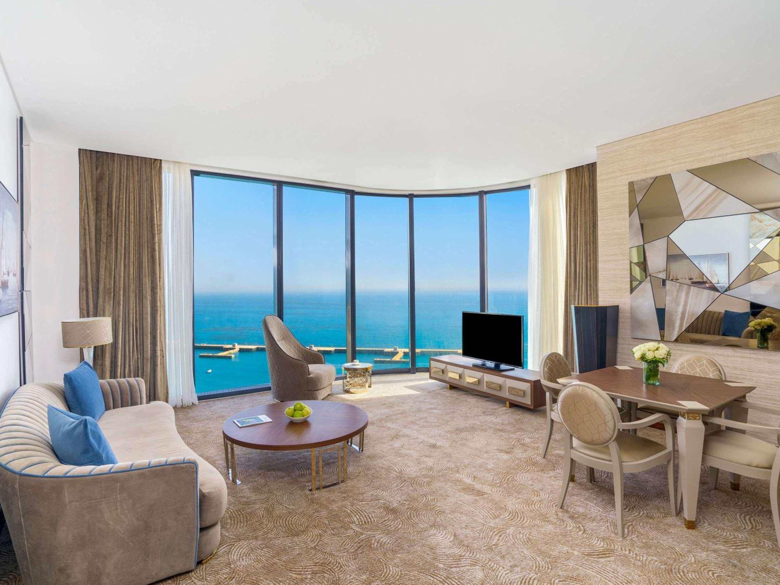 Premium Suite Panoramic View - Photo 7