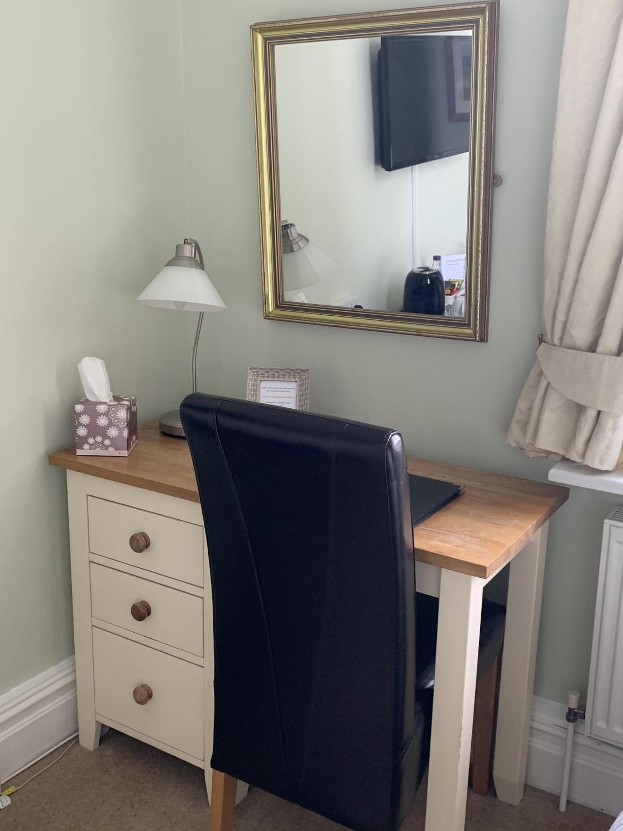 Double Room with Private Bathroom photo 1