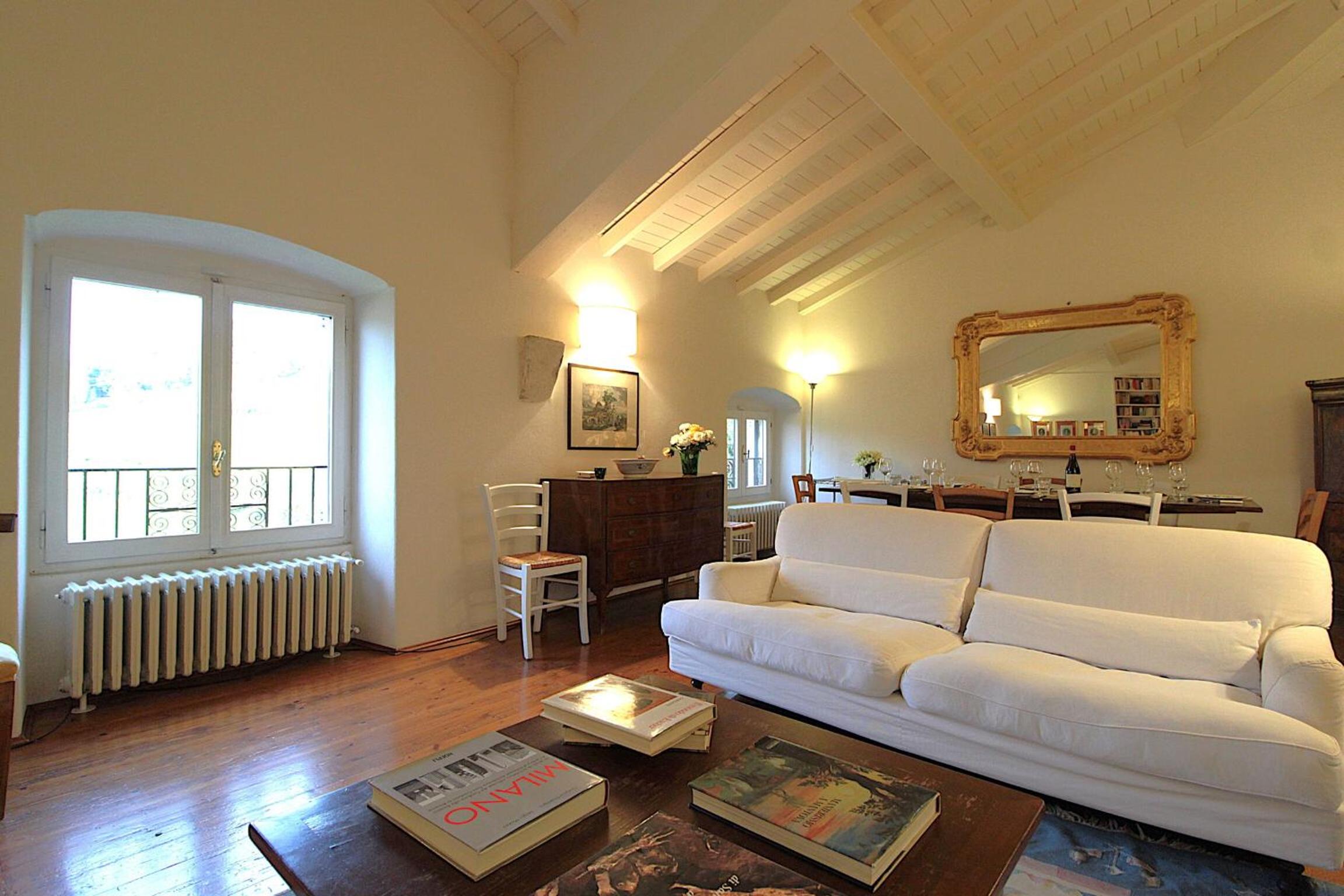 Apartment photo 1