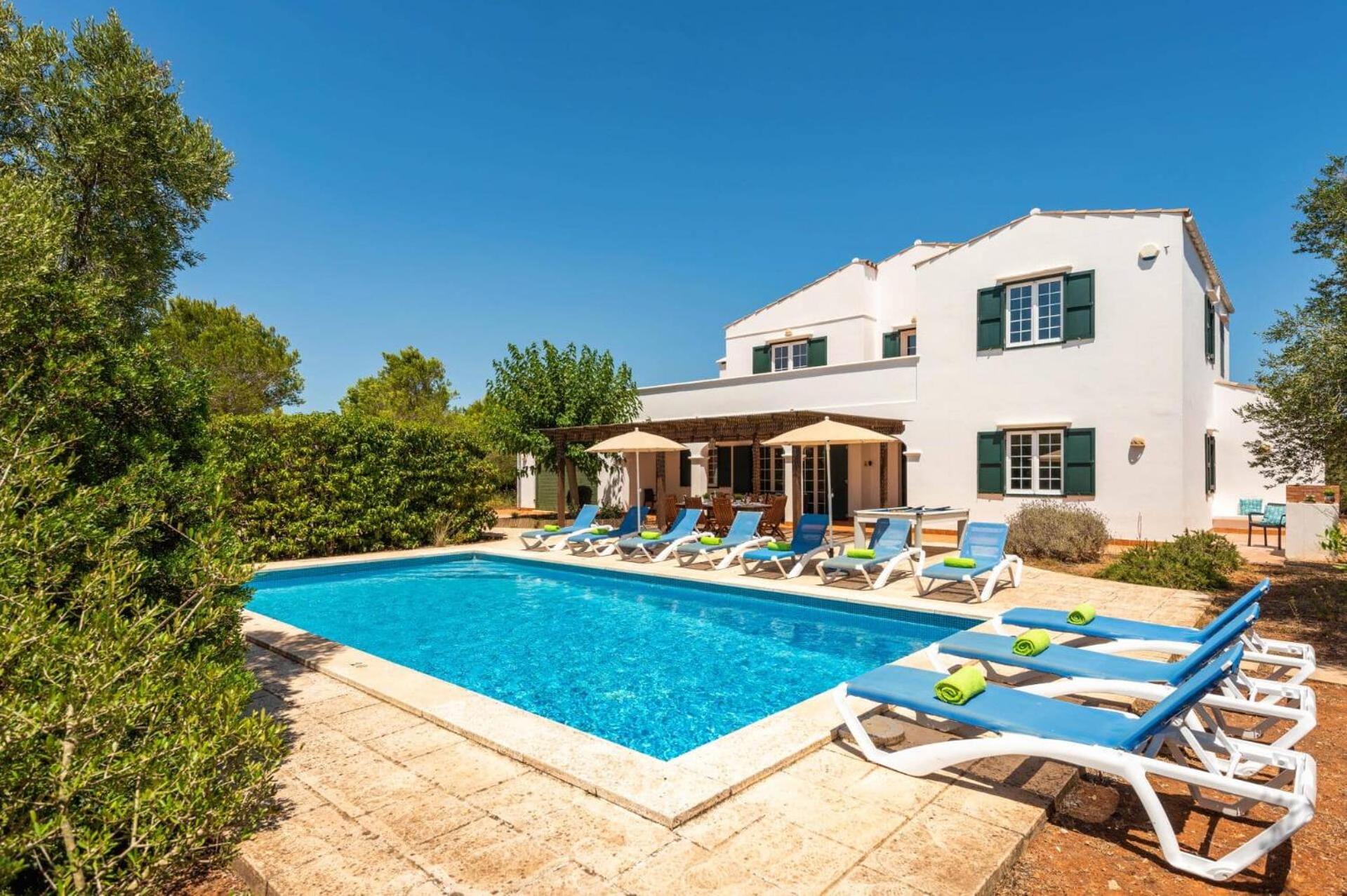 Villa photo 2