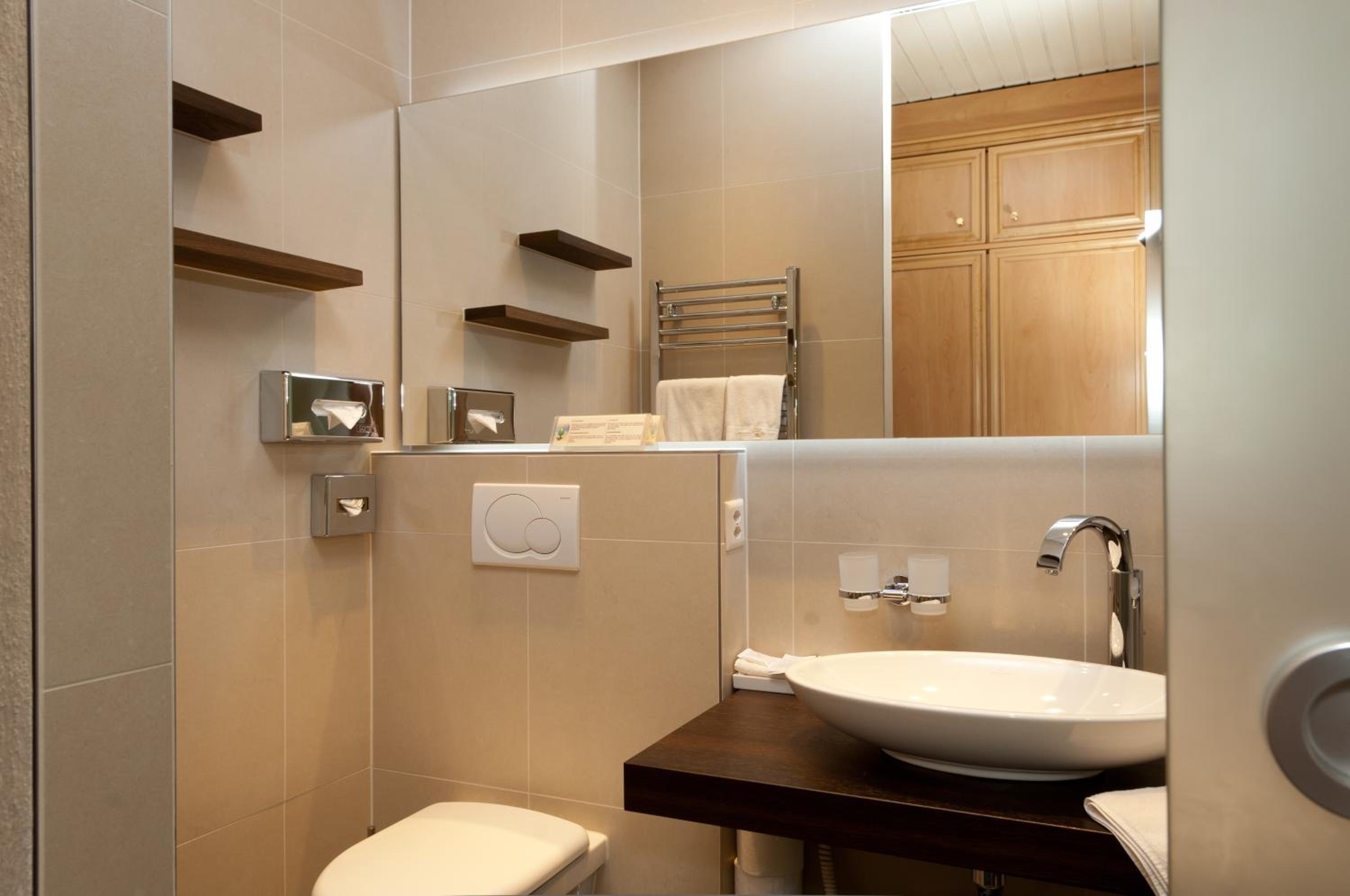 Superior Double Room Eiger View with balcony - Photo 4