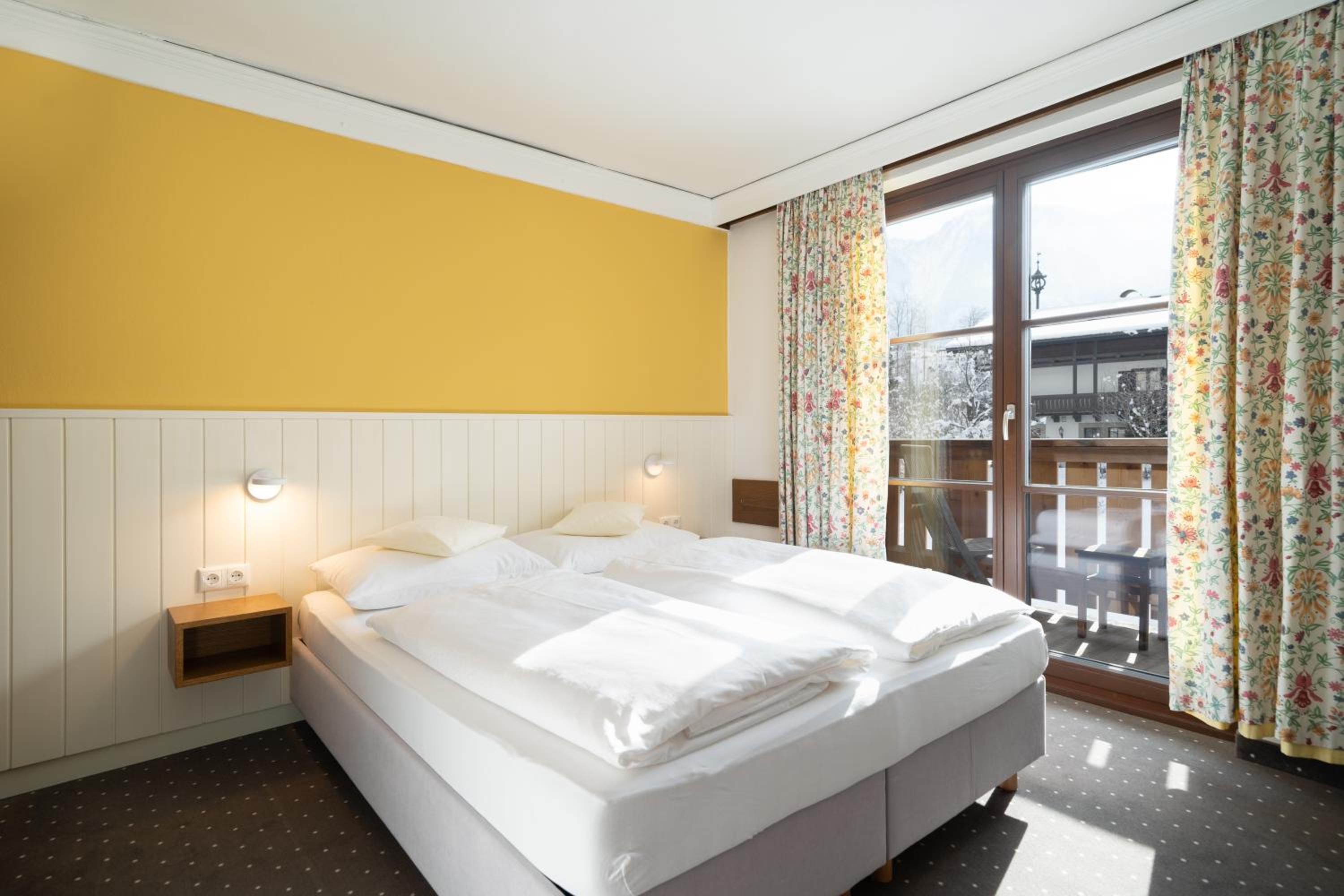 Small Double Room - Photo 5