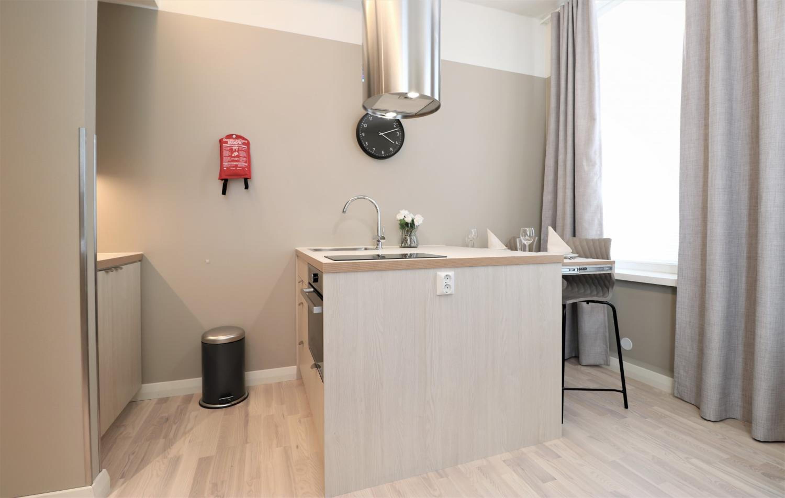 Two-Bedroom Standard Apartment - Photo 3