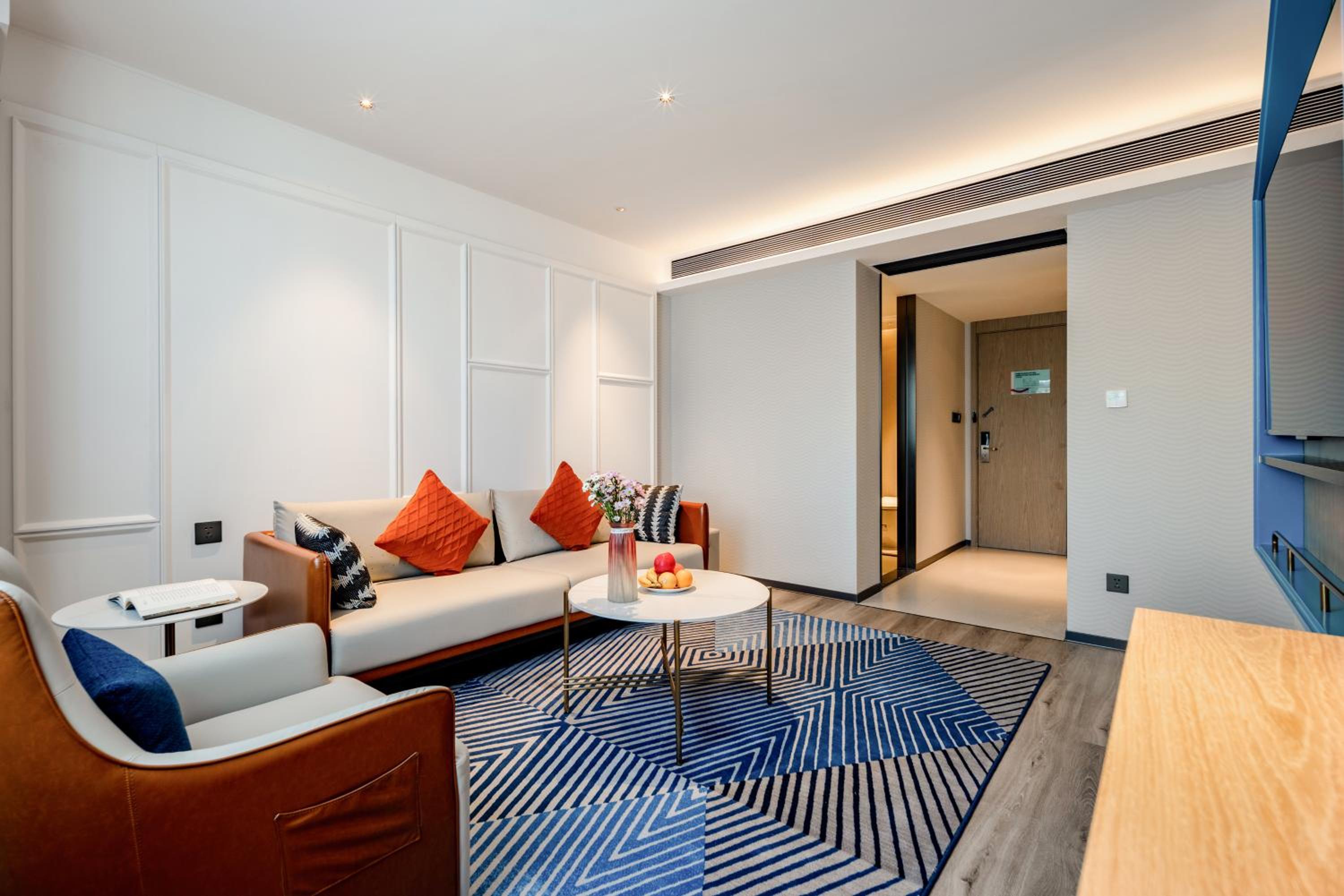 Deluxe Suite photo 3