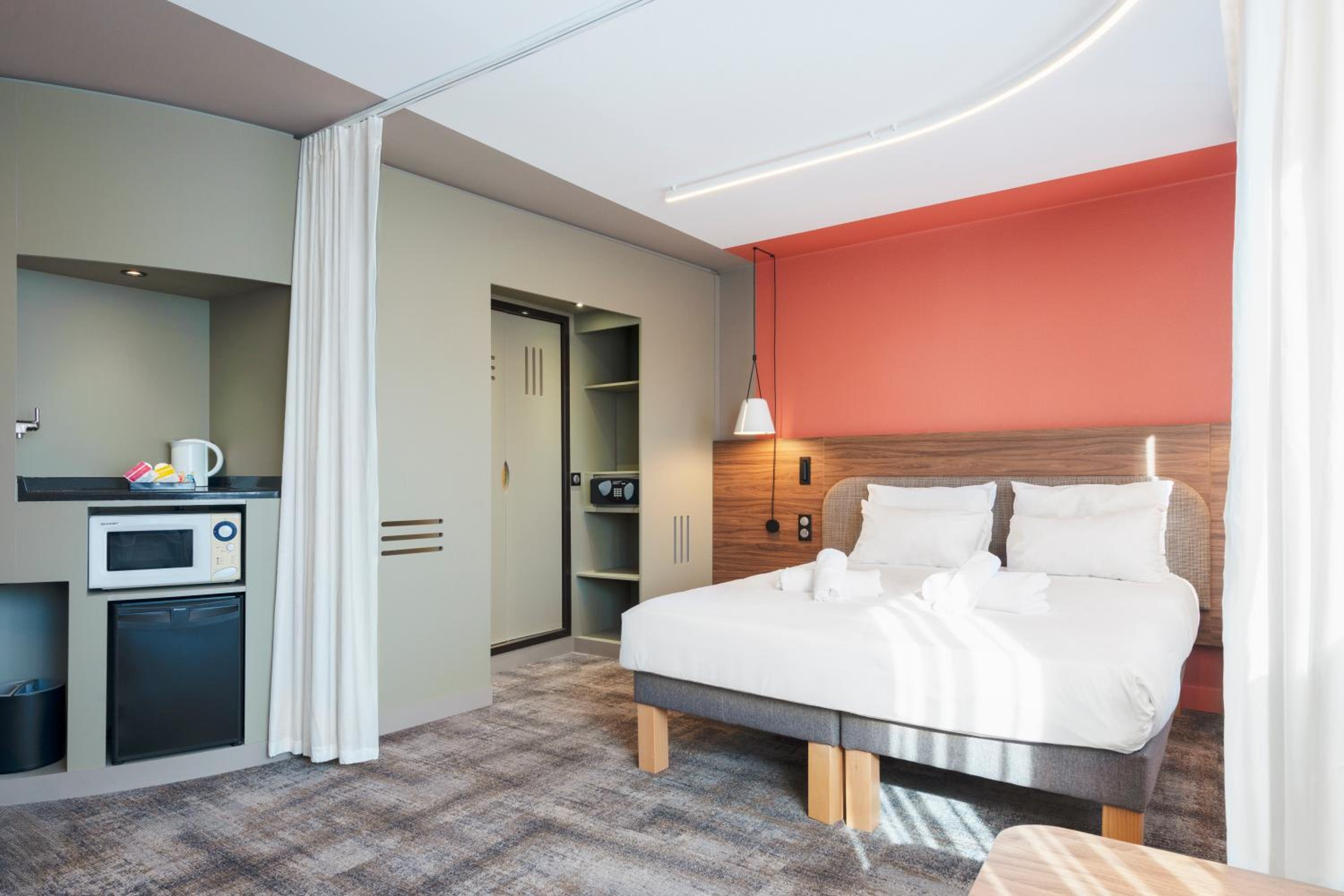 Superior Suite - Photo 5