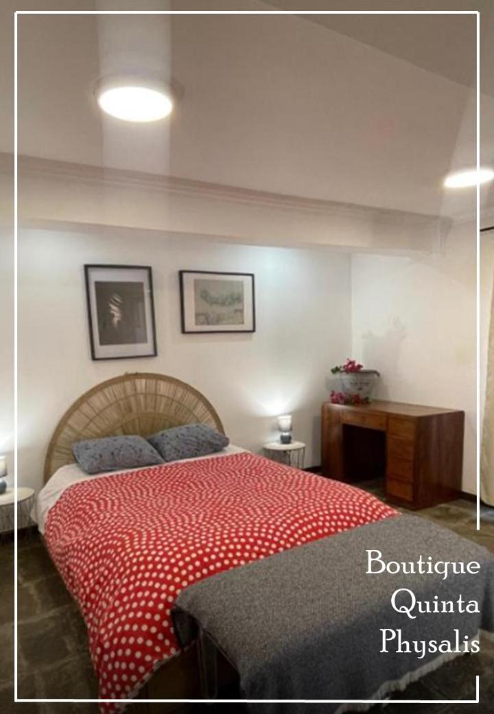 Large Double Room - Photo 1