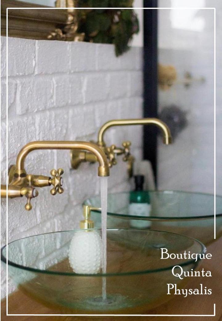 Deluxe Suite - Photo 7