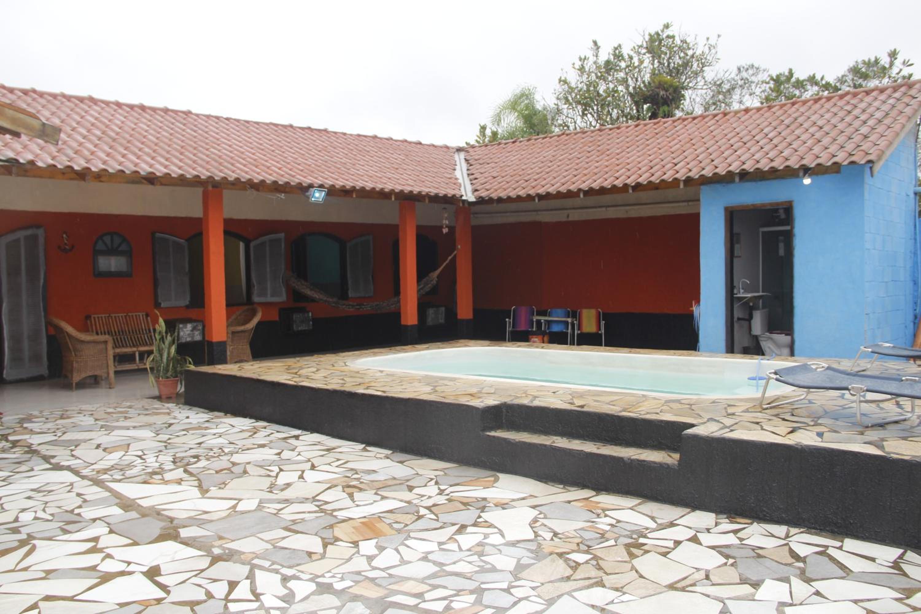 Three-Bedroom House photo 3