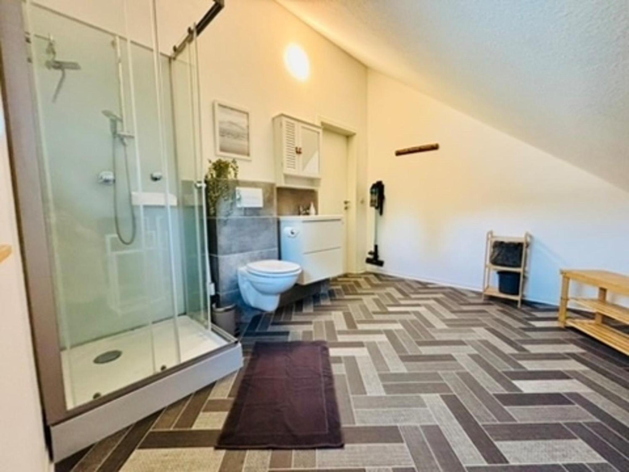 Apartment photo 2