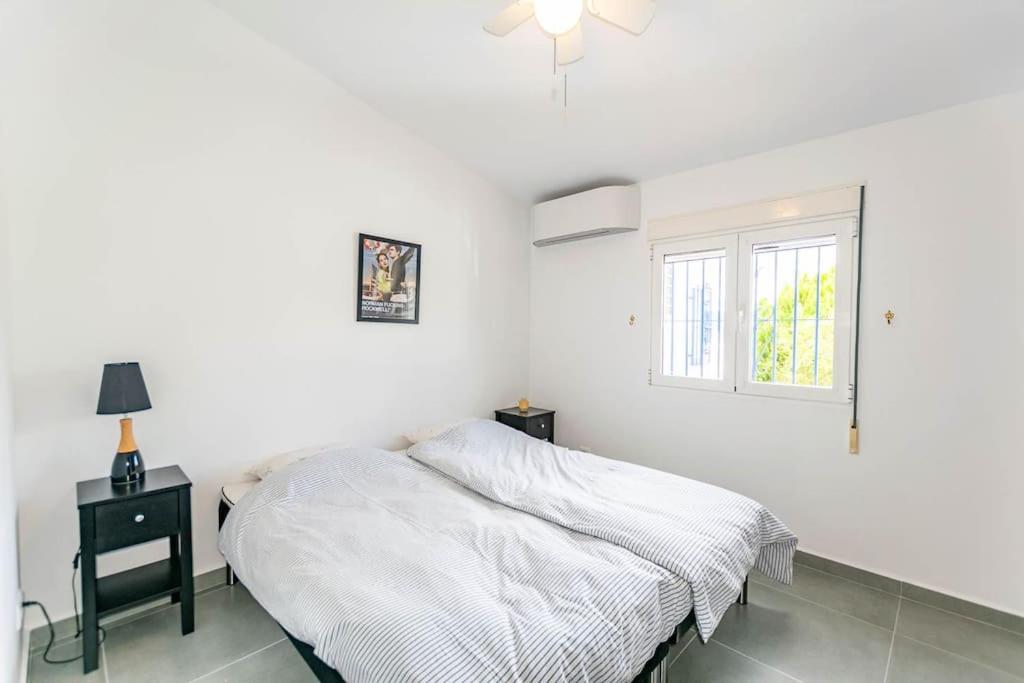 Villa de Tres Habitaciones