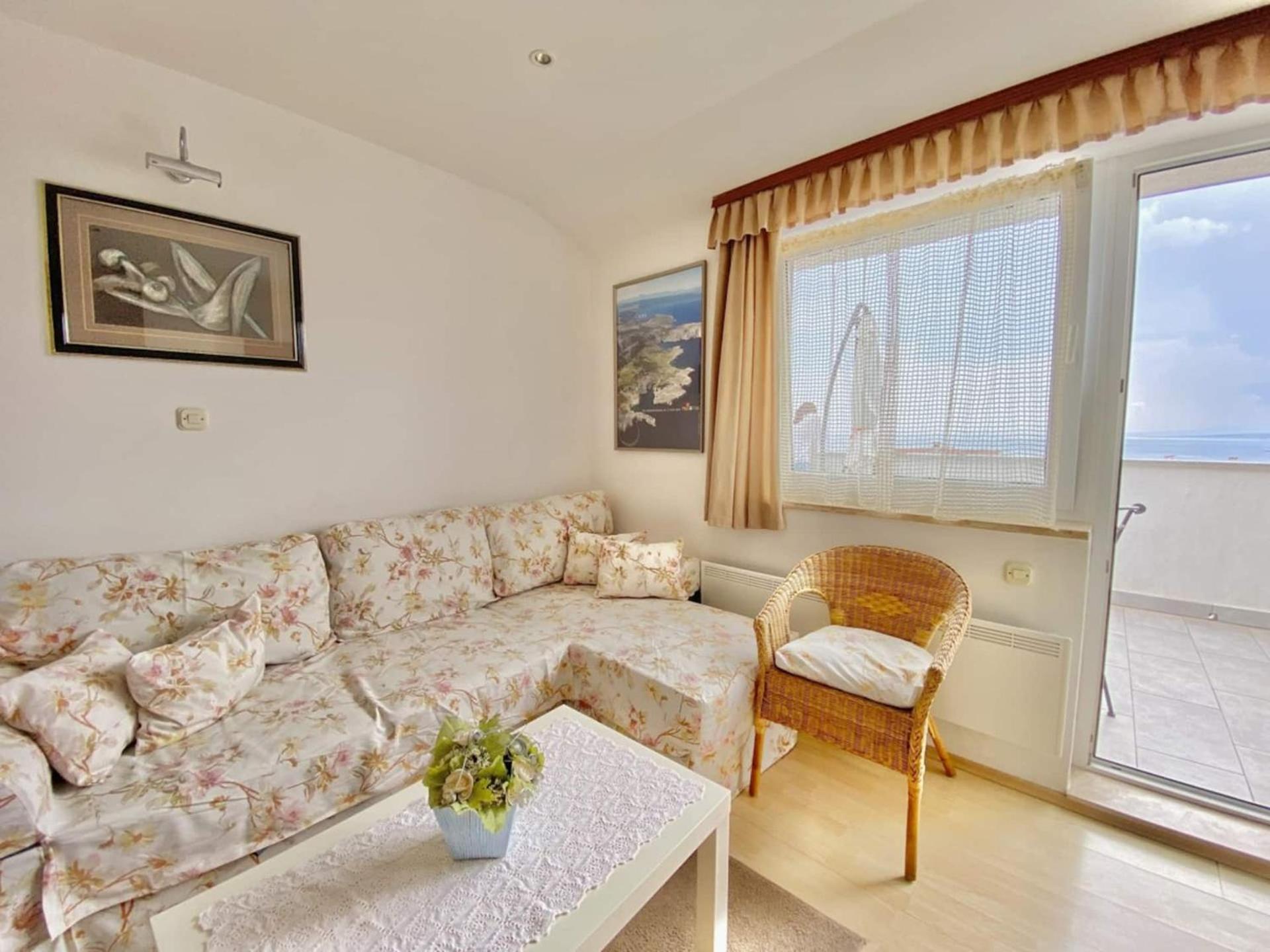 Apartment with Sea View