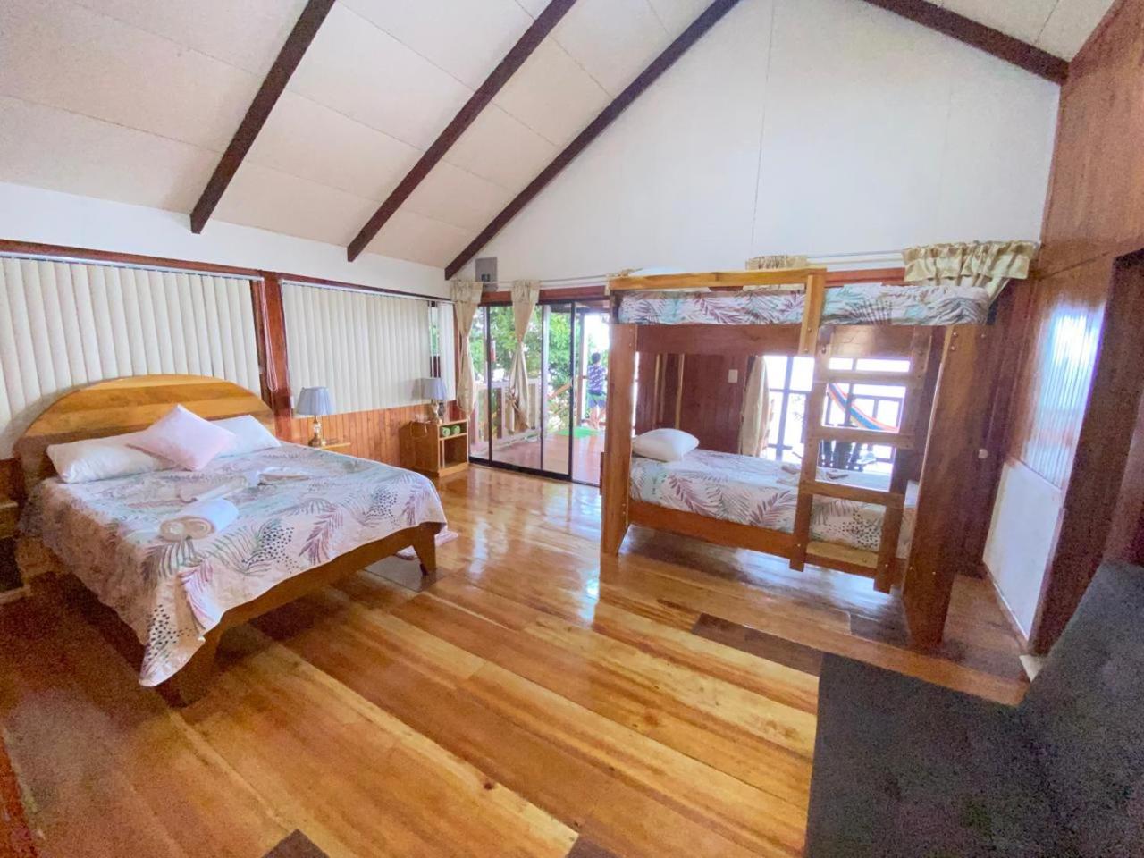 Family Two-Bedroom Apartment with Ocean View photo 1