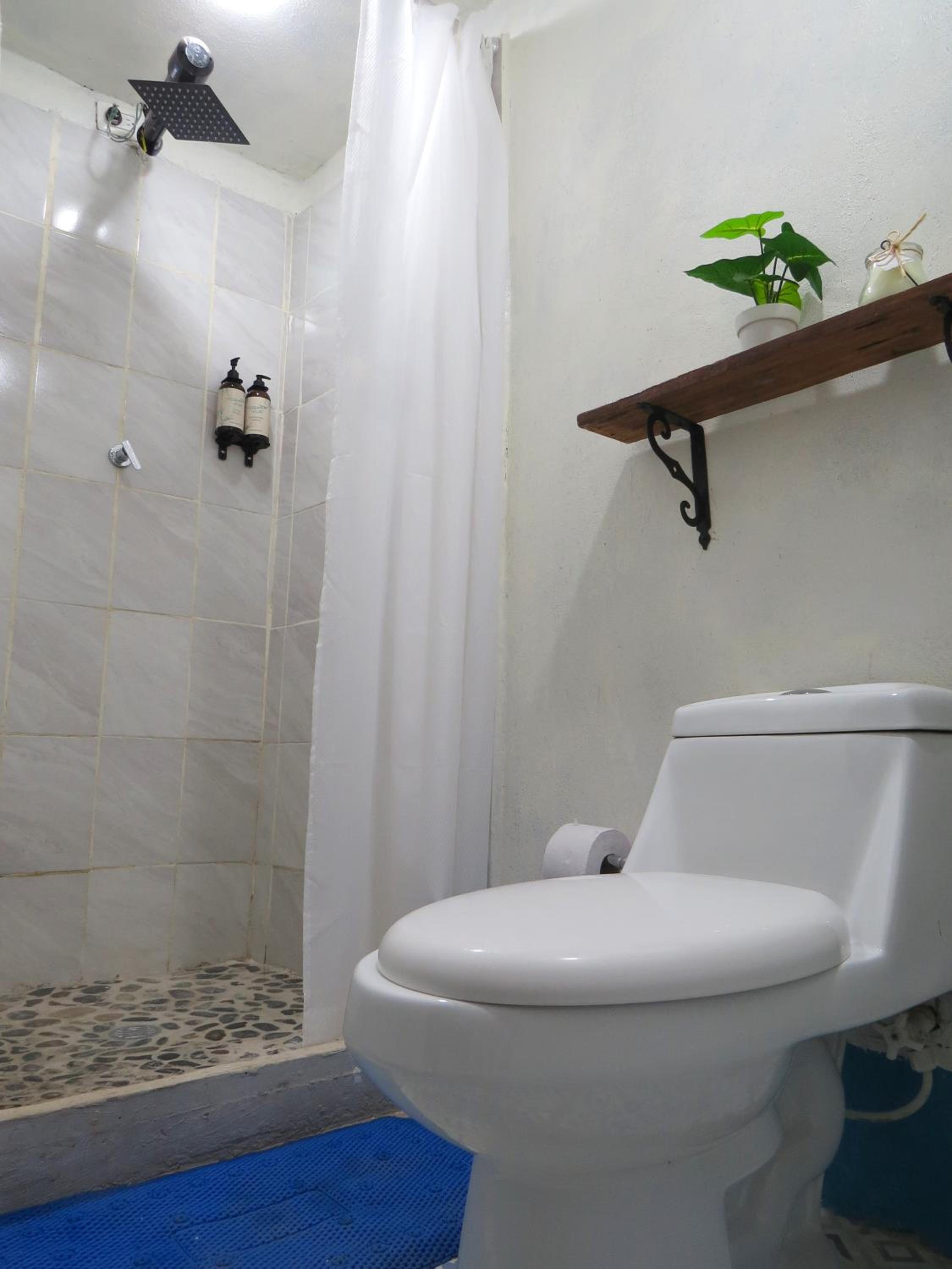Double Room with Private Bathroom photo 2