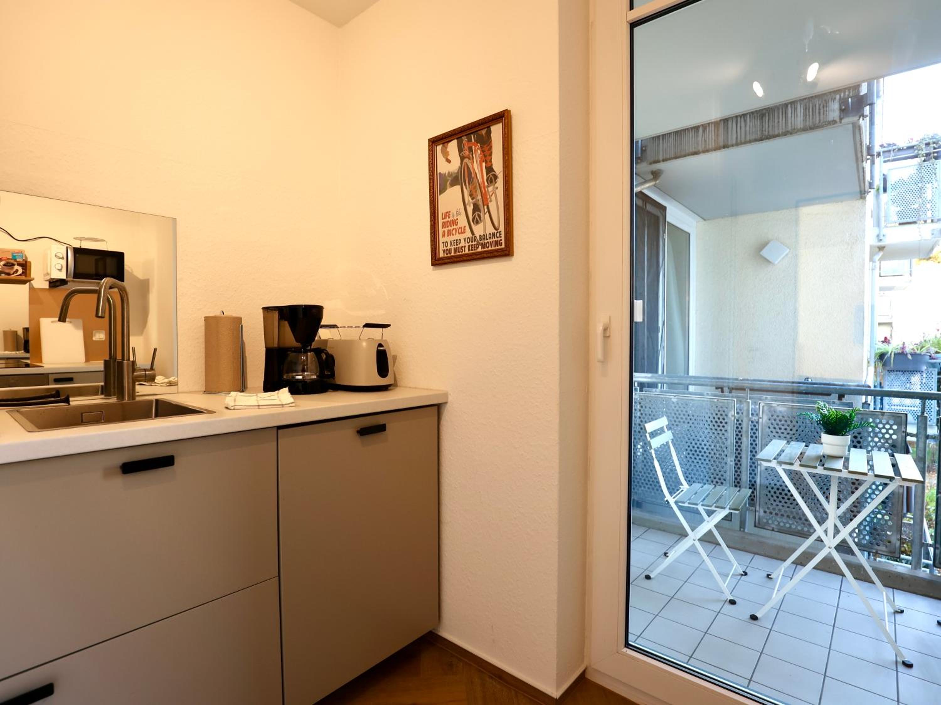 Apartment with Balcony photo 2