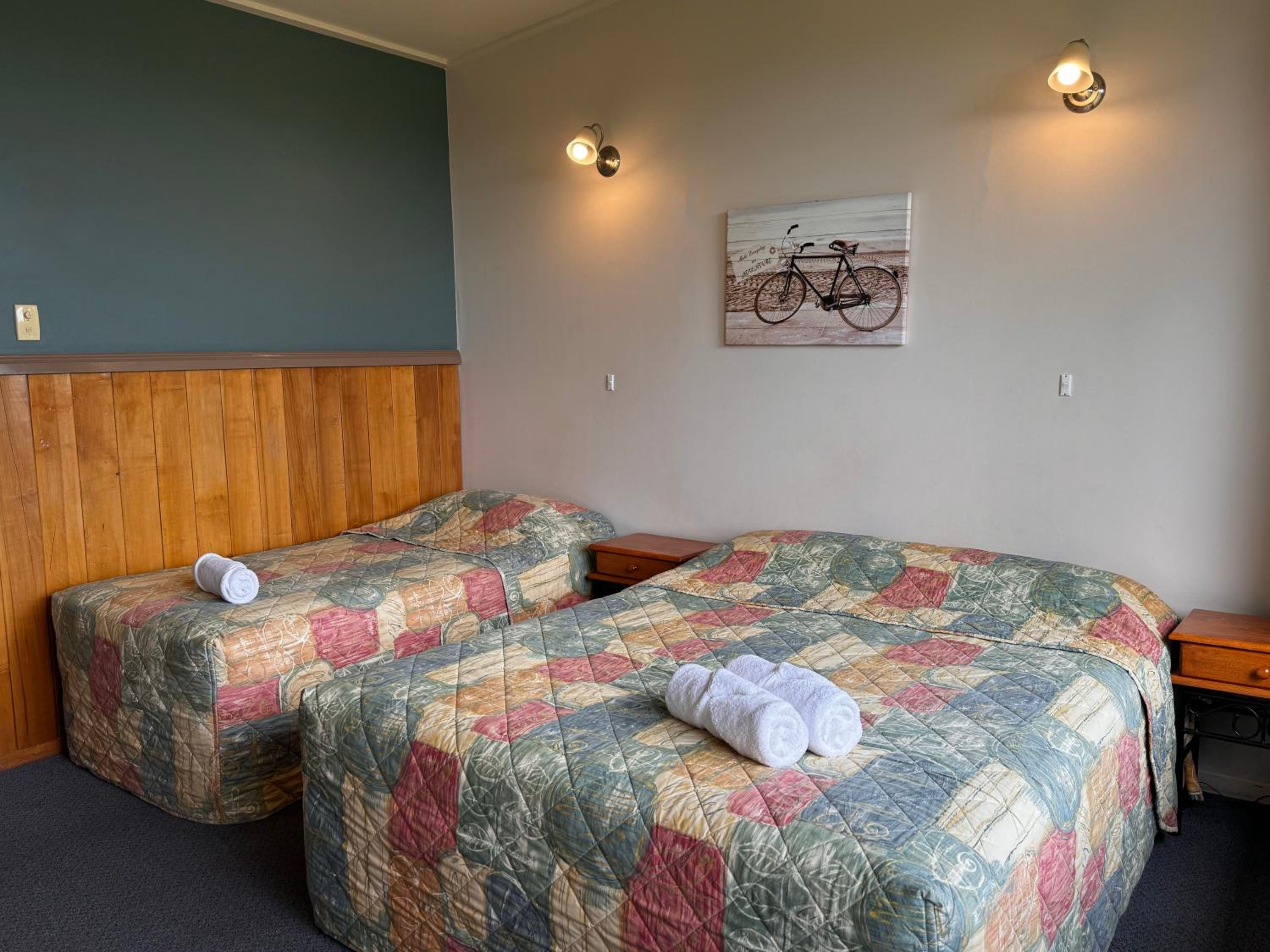 Double or Twin Room photo 2