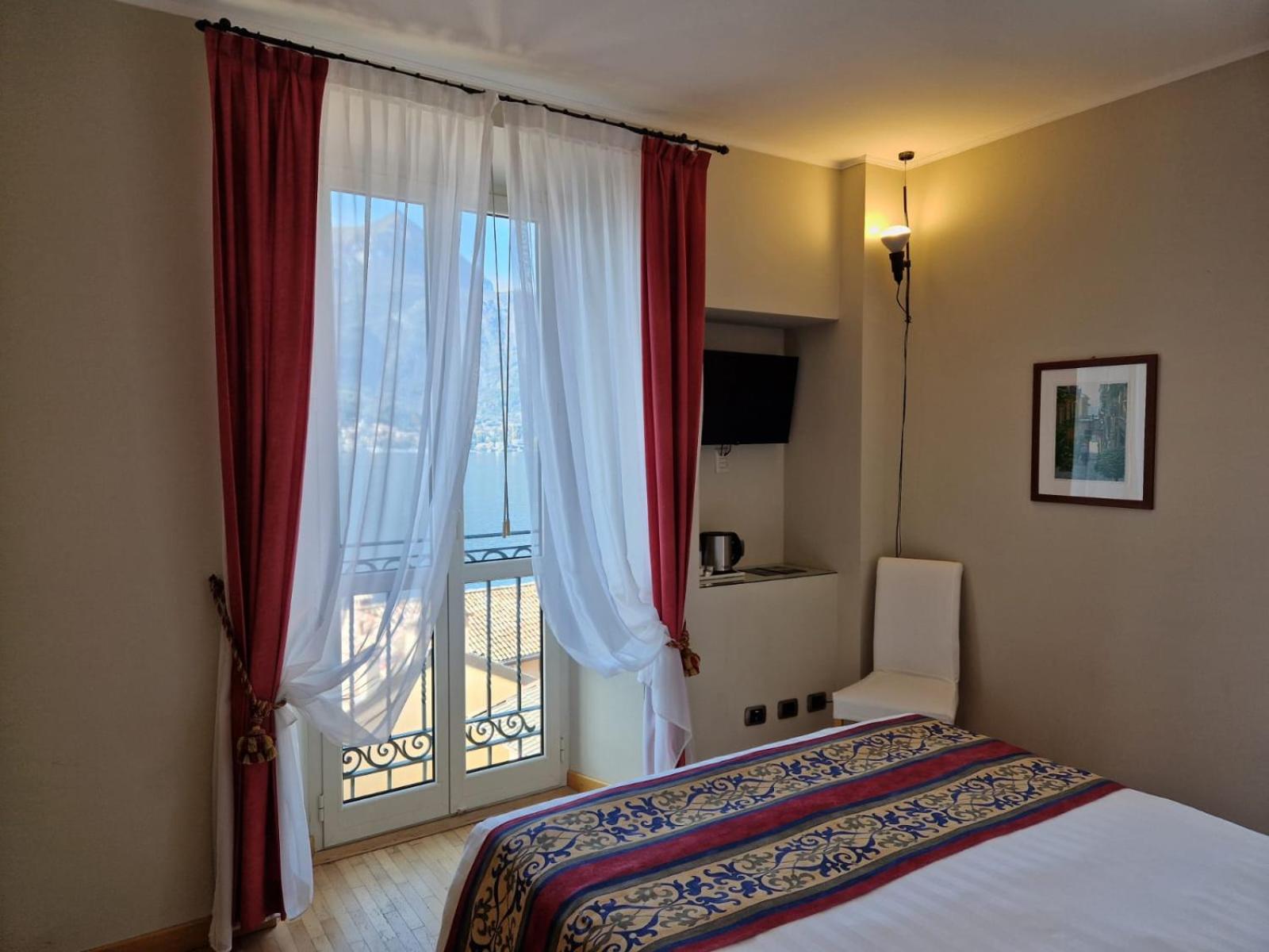 Double Room with Lake View
