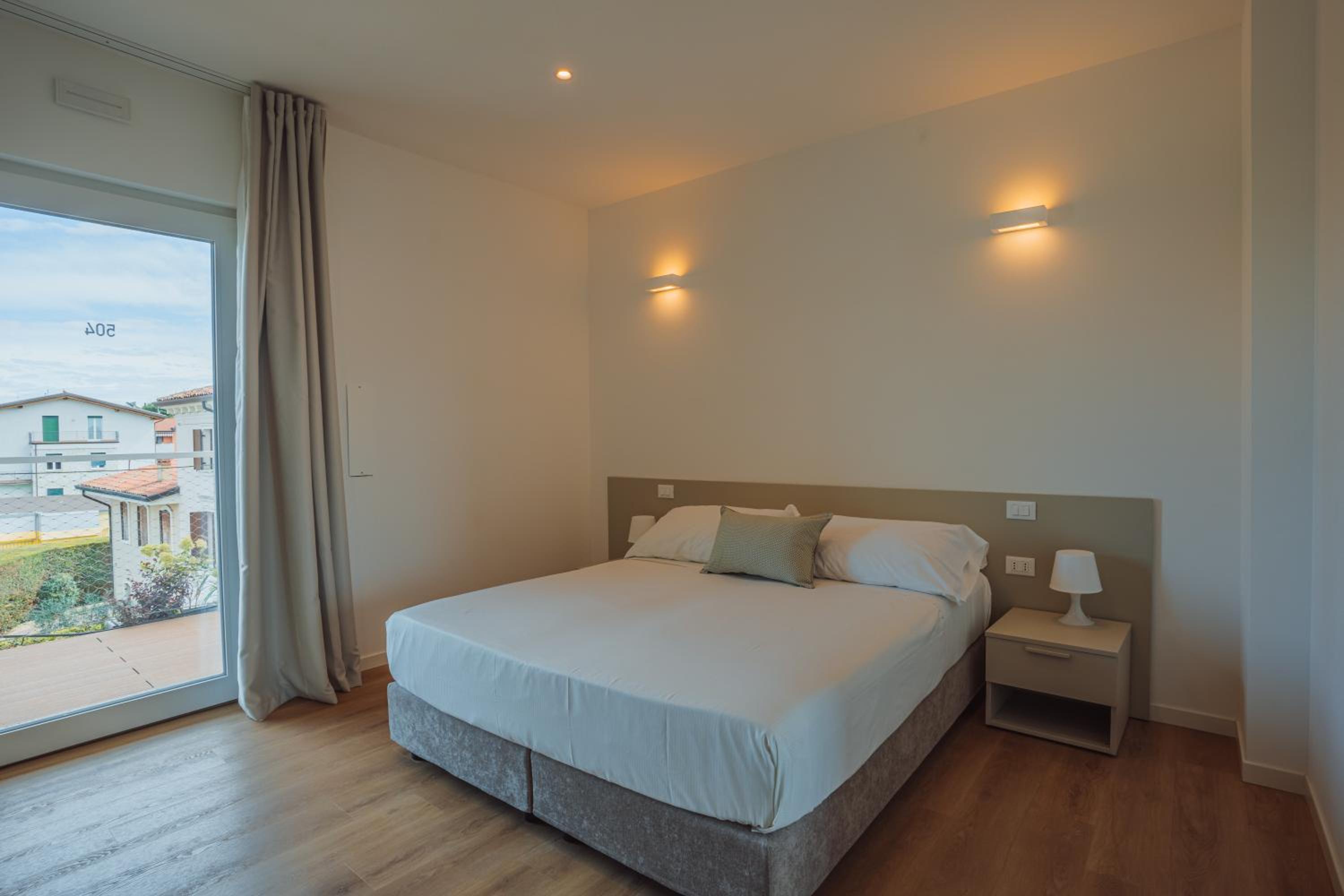 Deluxe Double Room photo 2