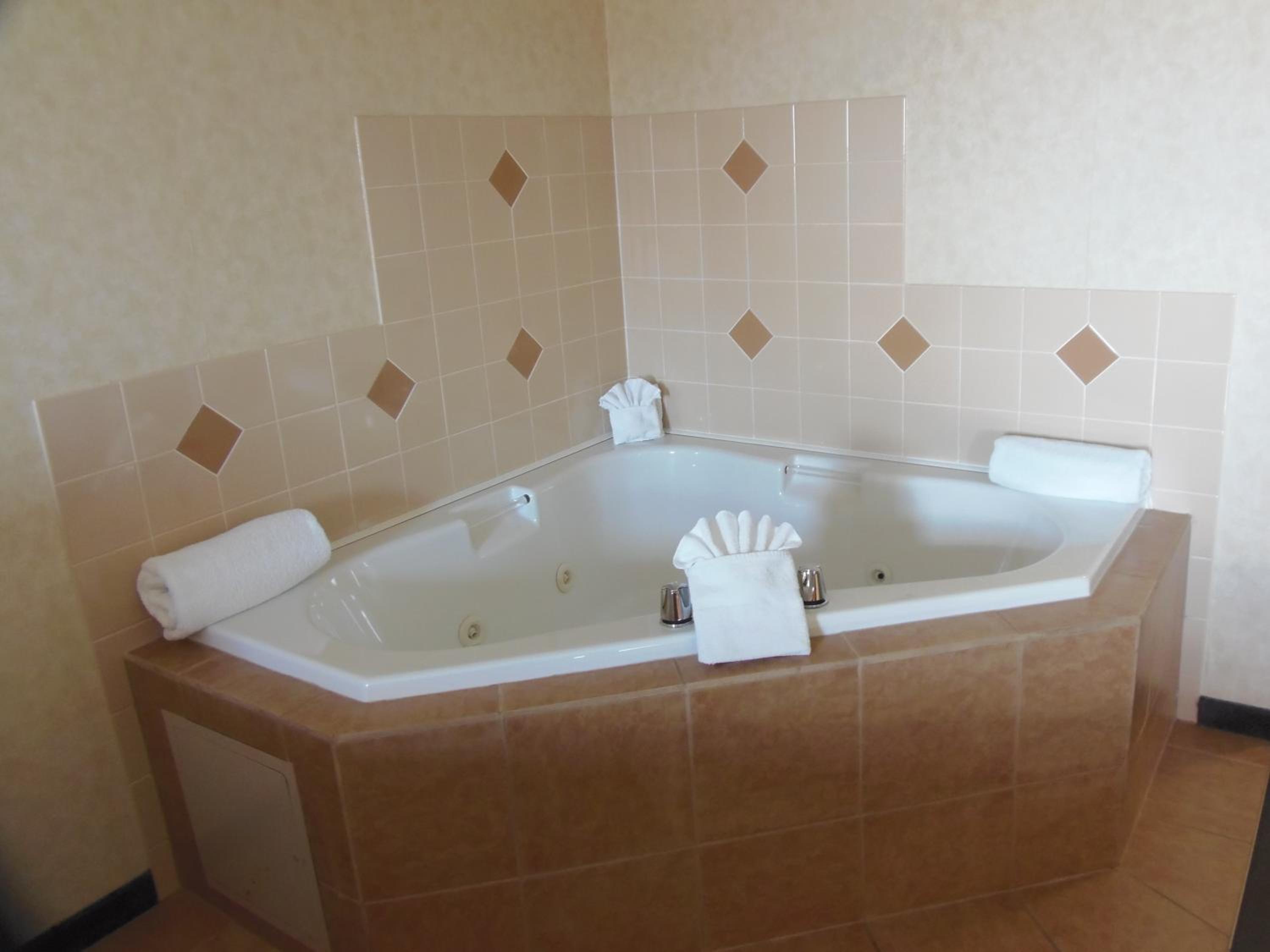 King Suite - Photo 17