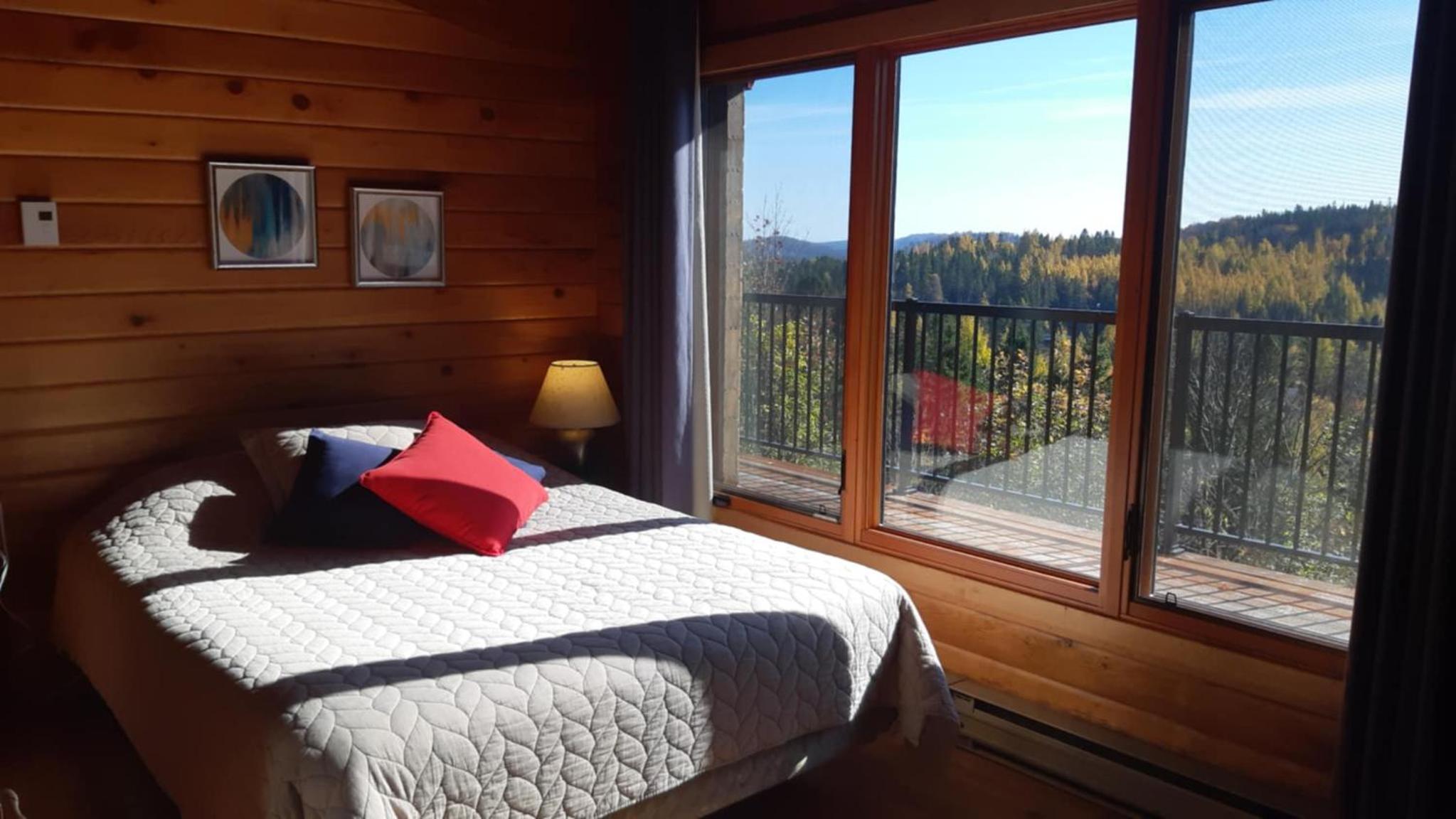 Quadruple Room with Mountain View