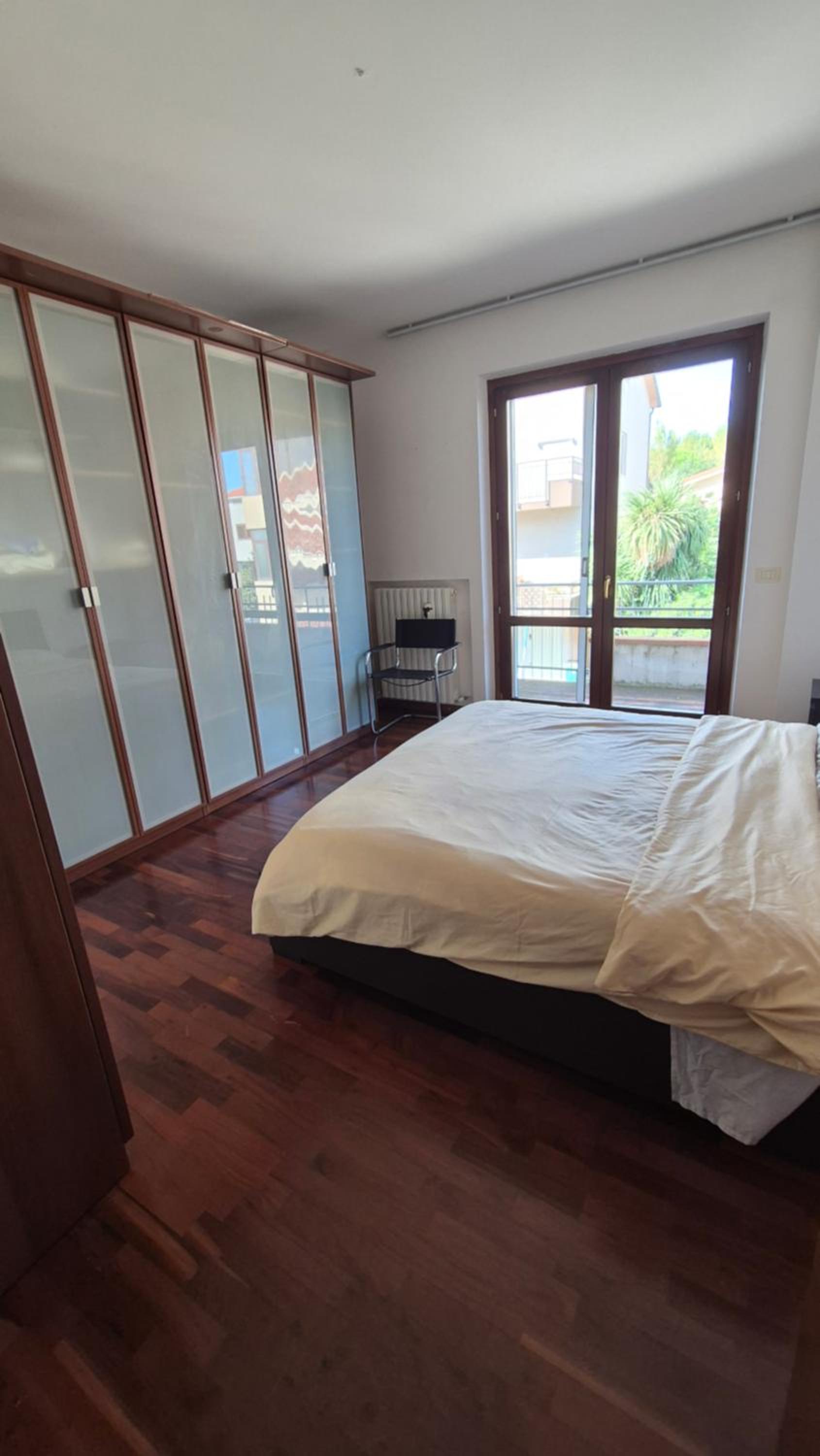 Double Room with Shared Bathroom photo 1