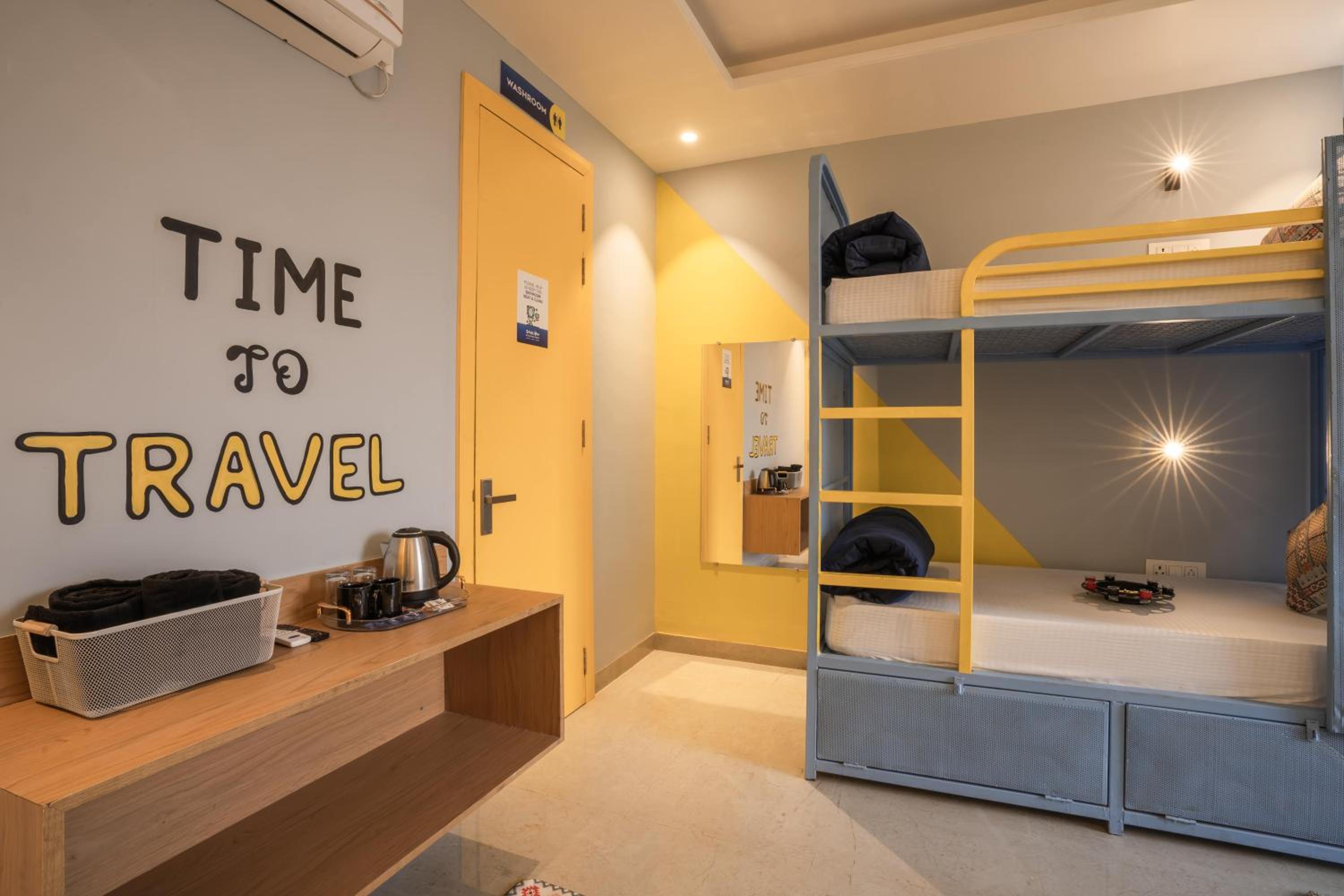 Deluxe Quadruple Room - Photo 4