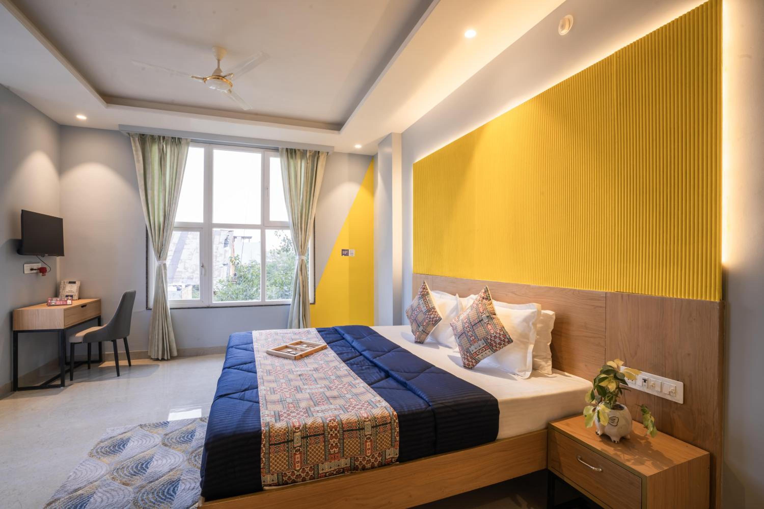 Deluxe Quadruple Room - Photo 13