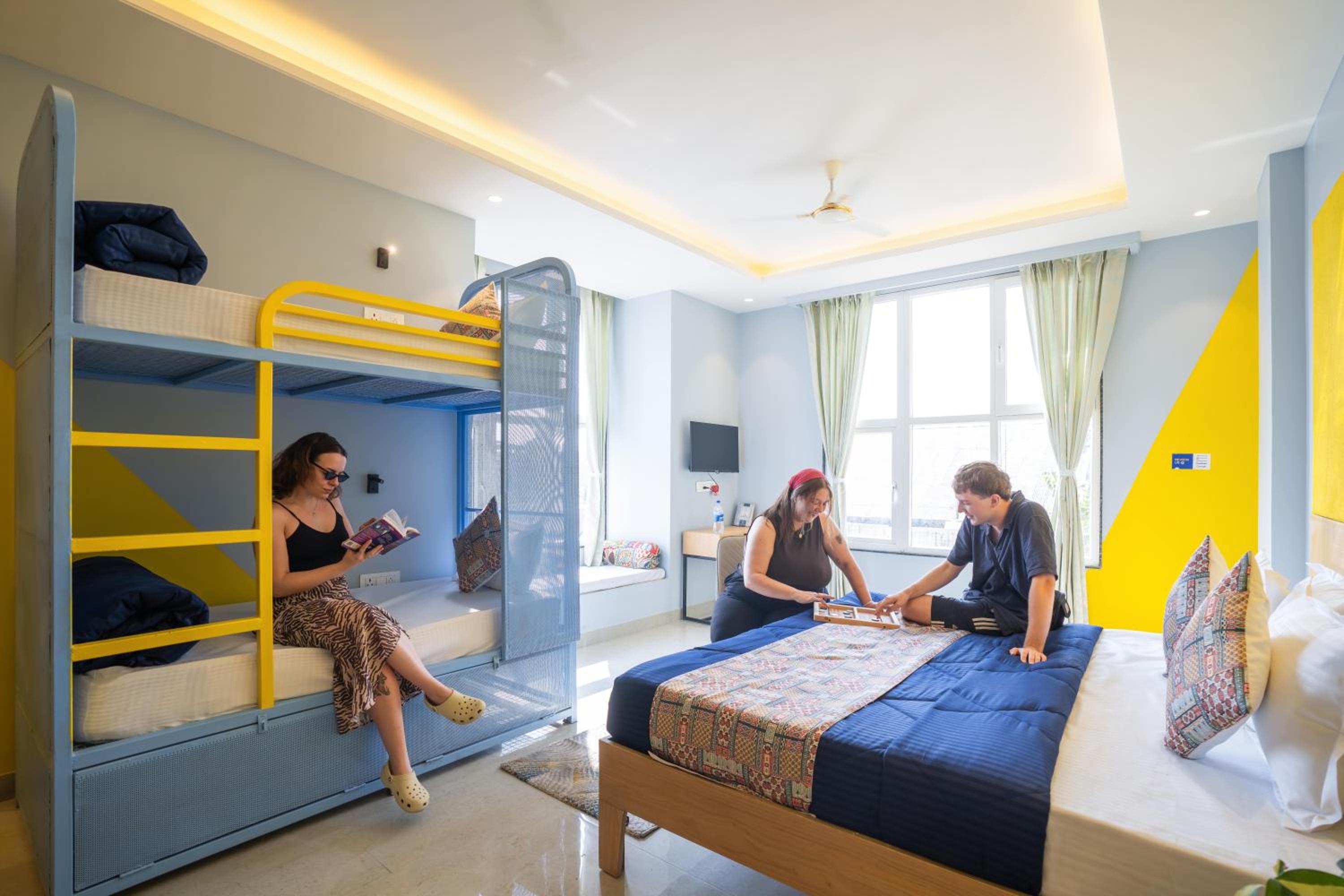 Deluxe Quadruple Room - Photo 14