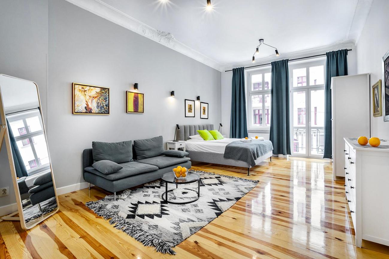 Apartment with Balcony