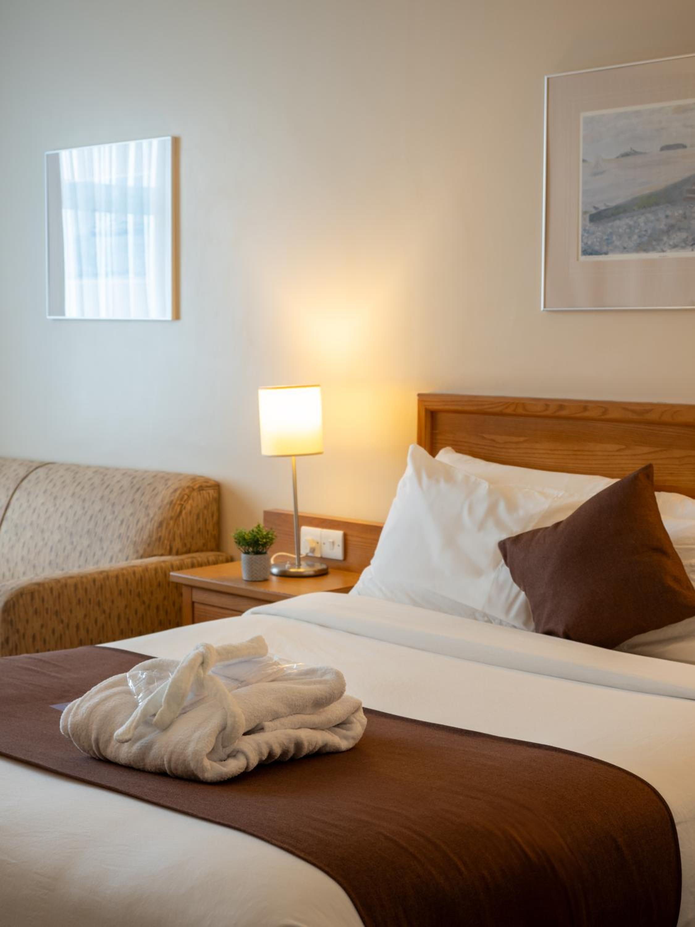 Double Room - Photo 7