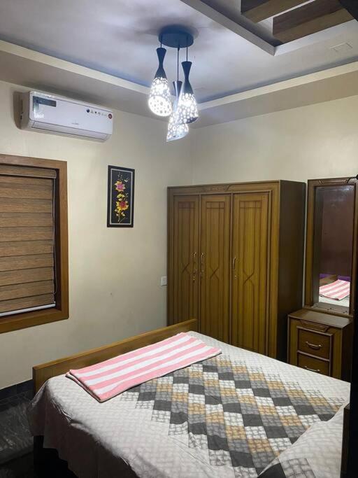 One-Bedroom House photo 1