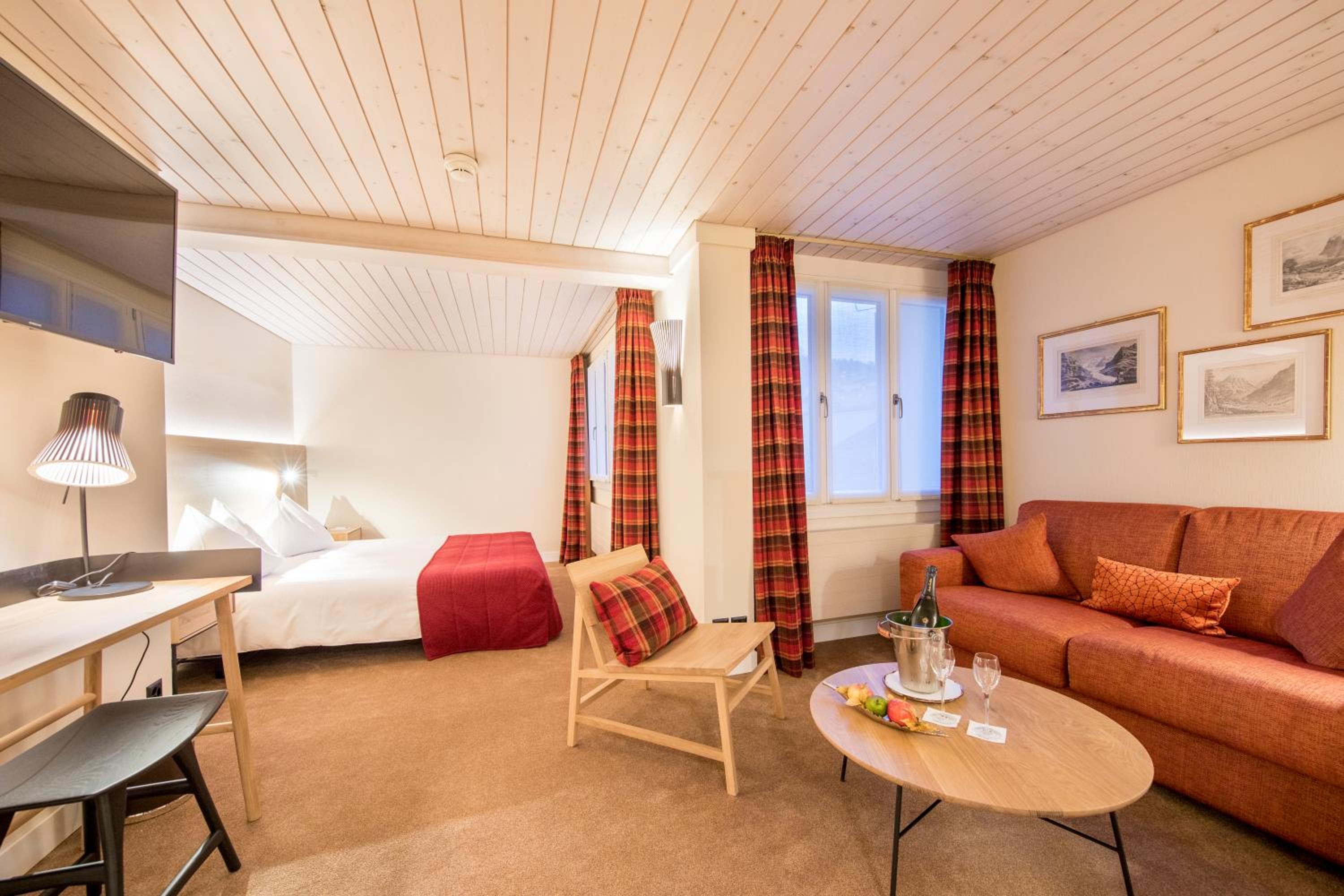 Deluxe Double Room - Photo 8