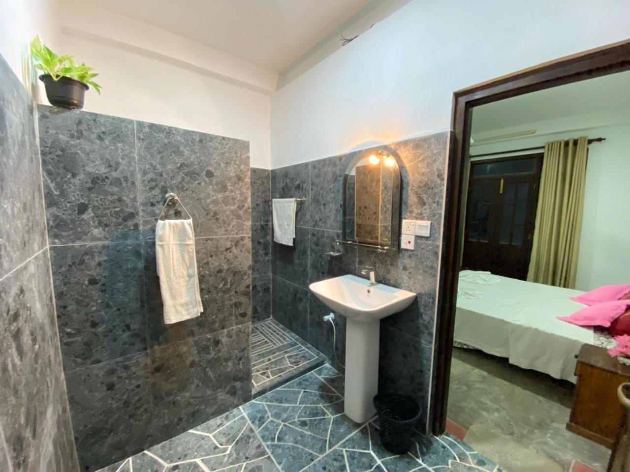 Double Room with Balcony photo 2