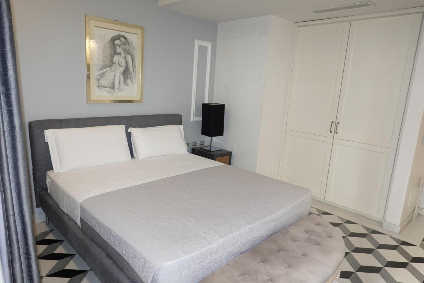 King Room with Balcony photo 2
