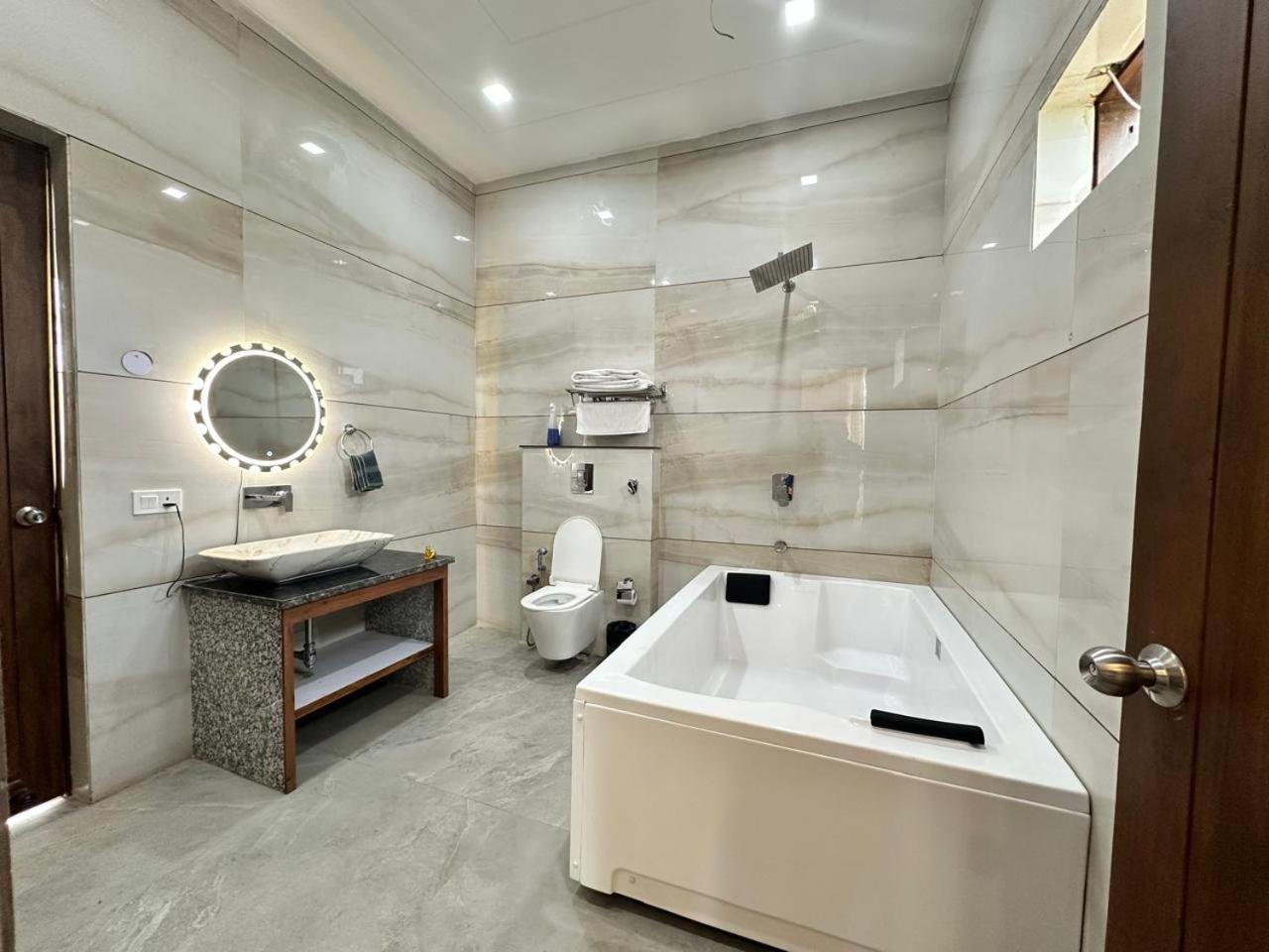 Superior Villa photo 2