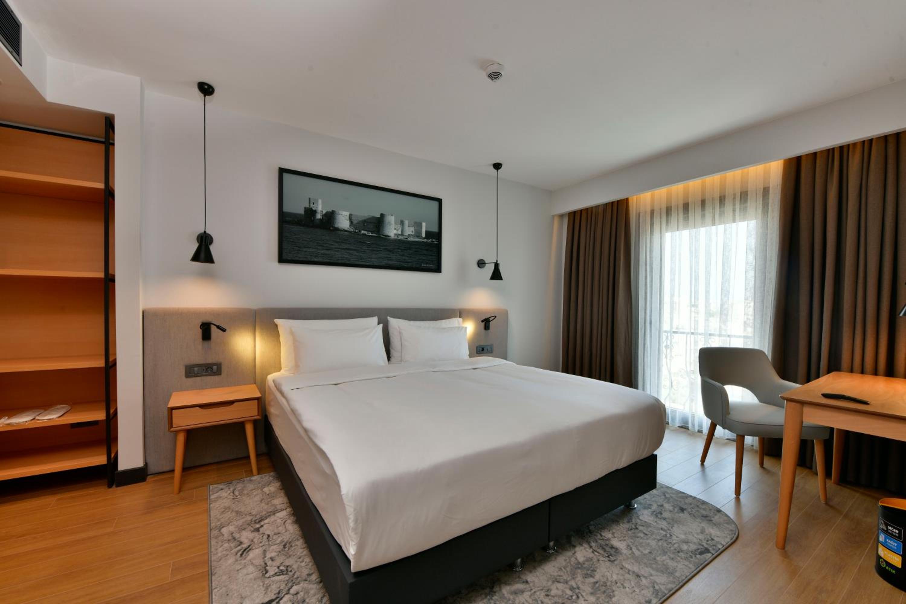Standard Room photo 2
