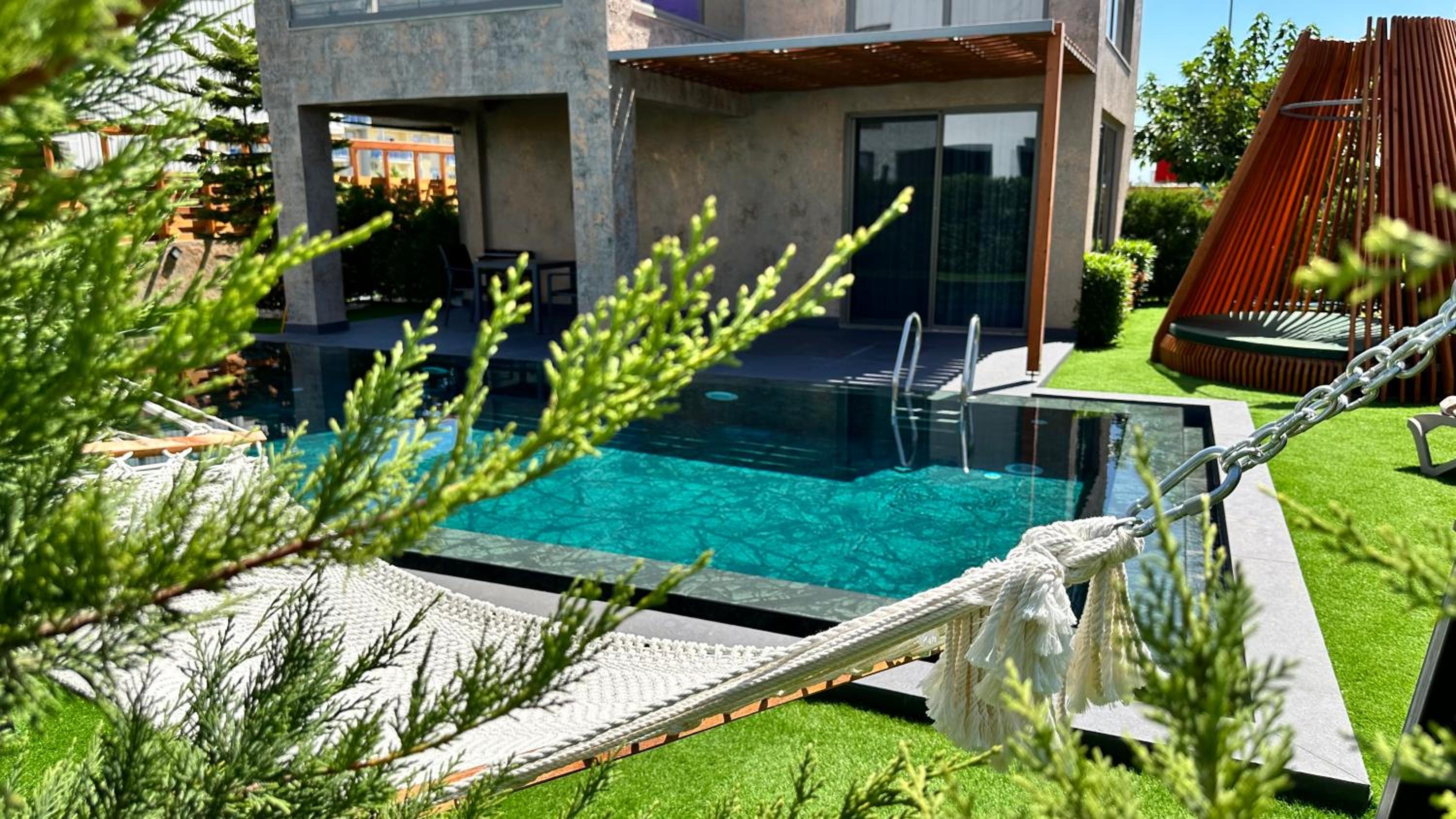 Villa photo 3