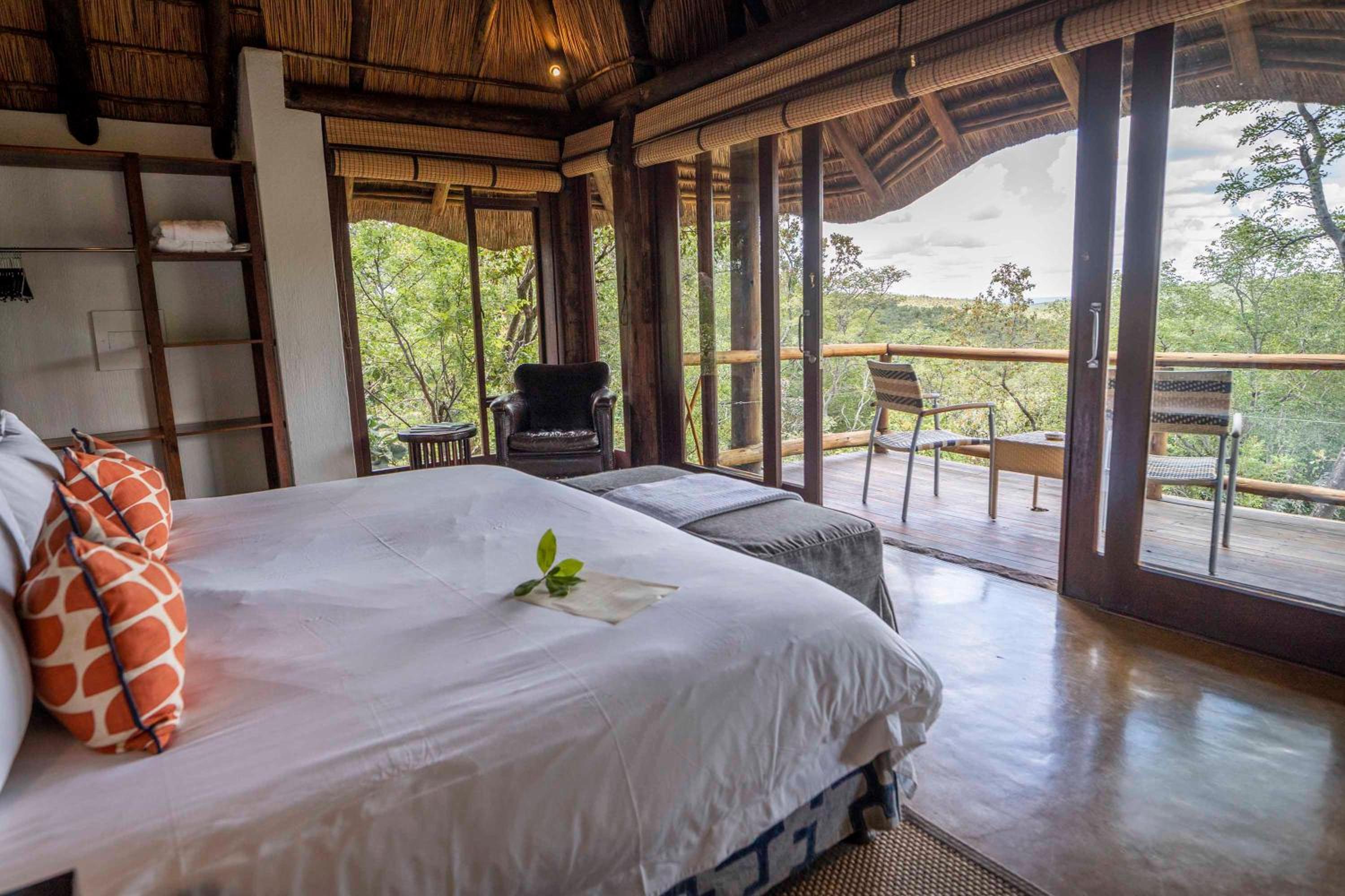 Deluxe King Suite
