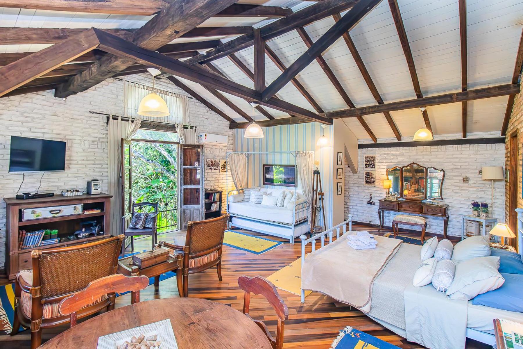 One-Bedroom House photo 1