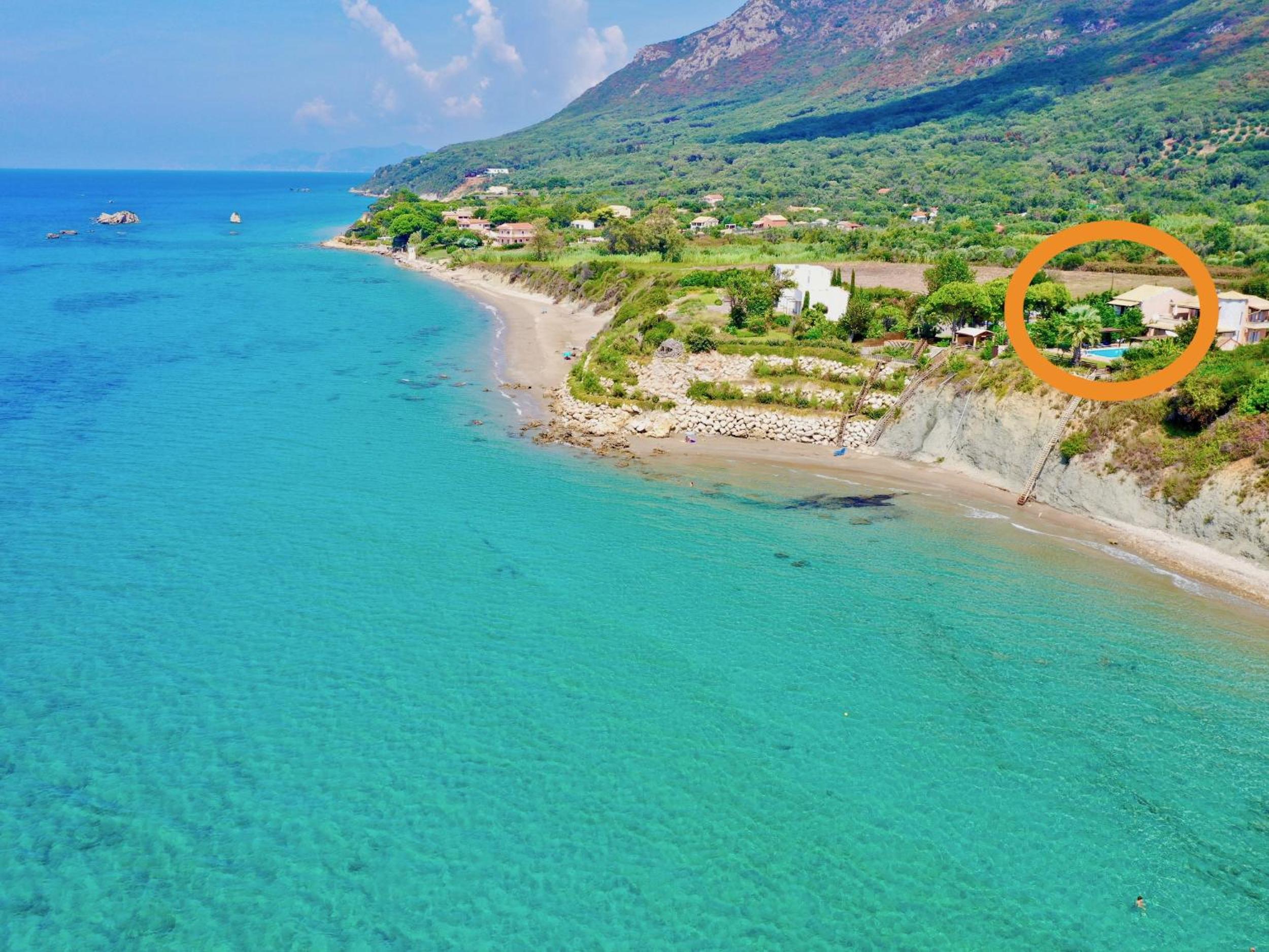 Villa - Beach Front photo 3