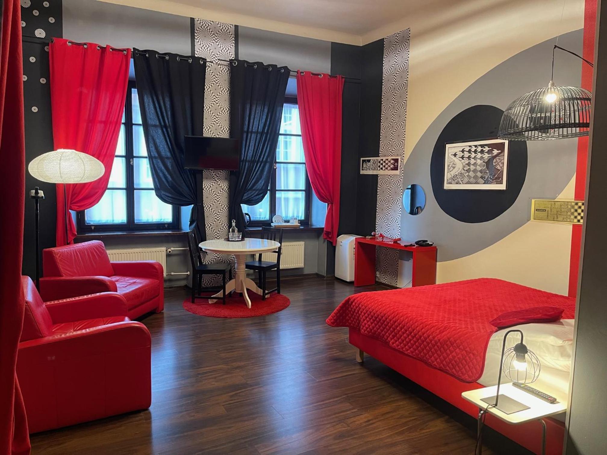 Deluxe Double Room - Photo 9