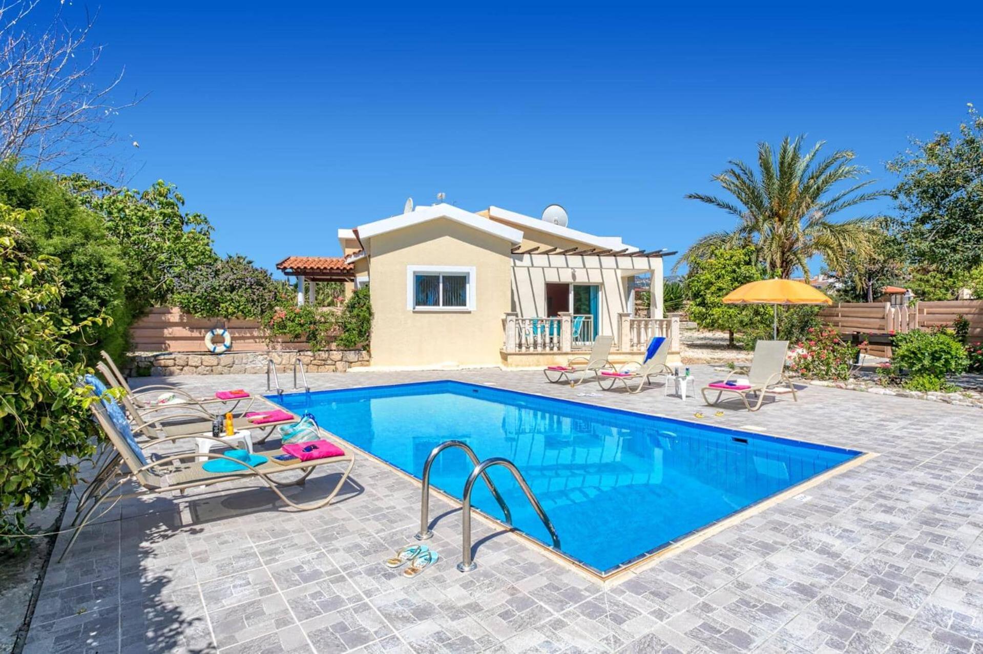 Villa photo 1