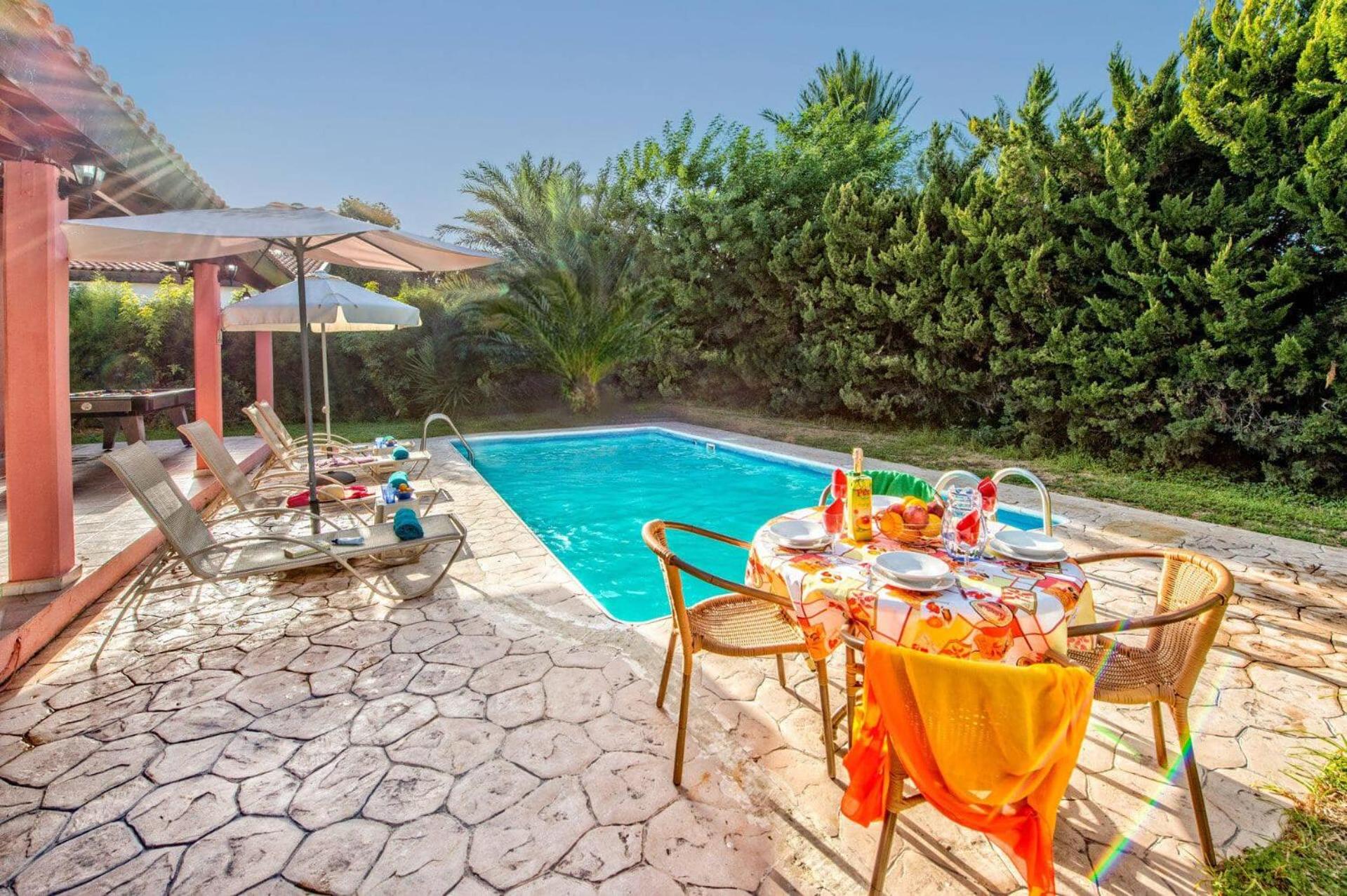 Villa photo 3