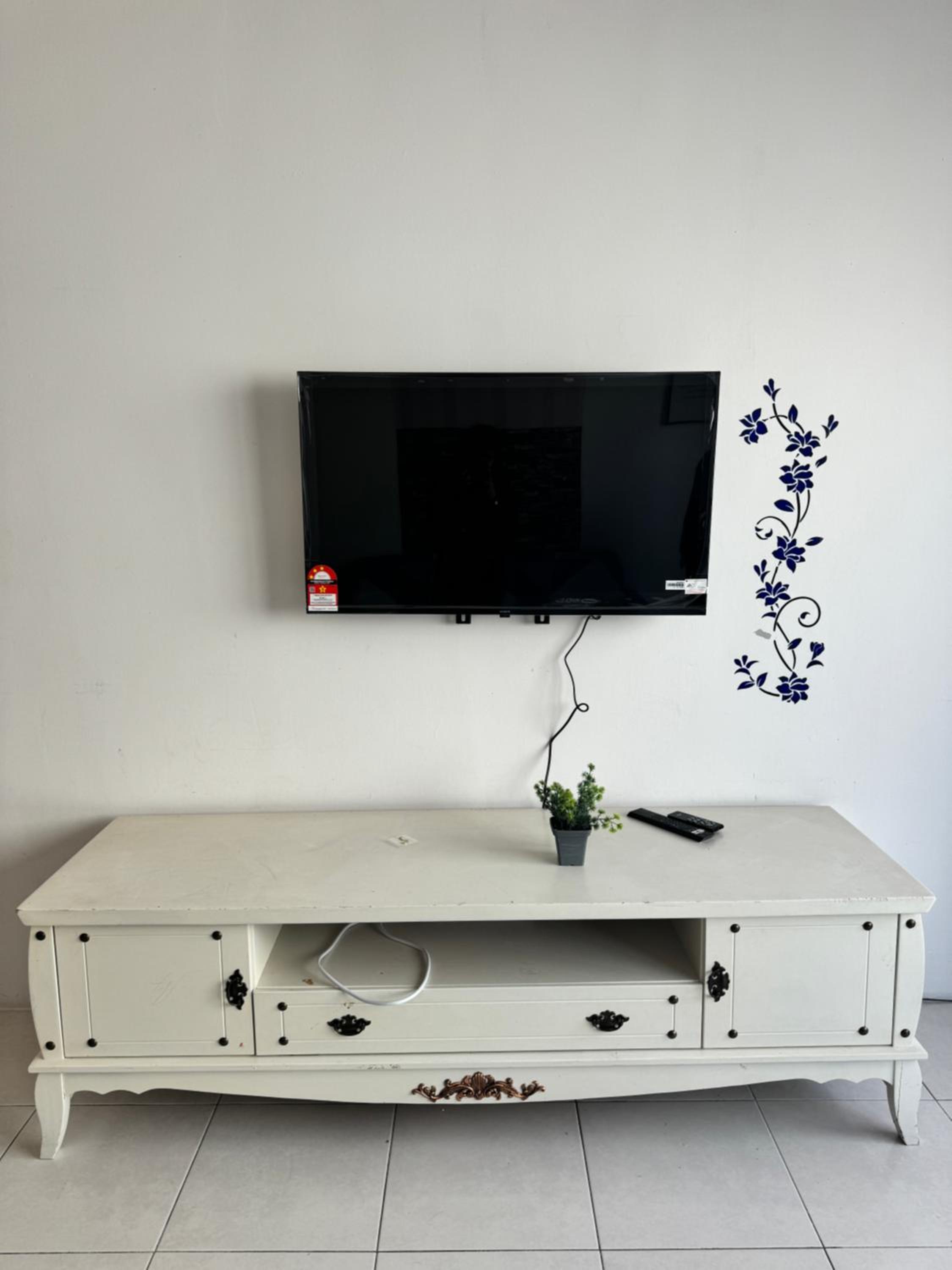 Apartment photo 2
